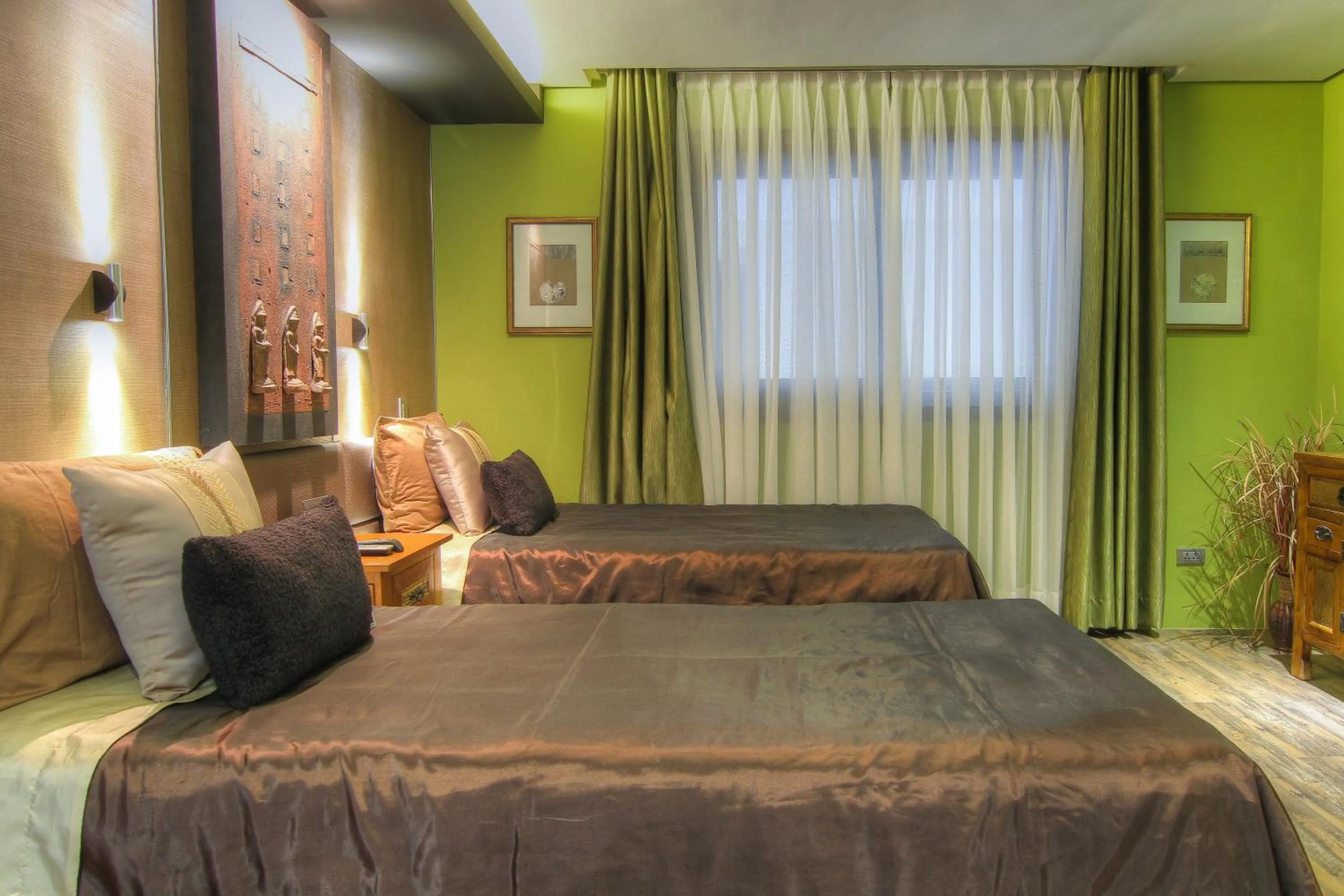 Photo of the whole room, Bed in Boracay Beach Houses