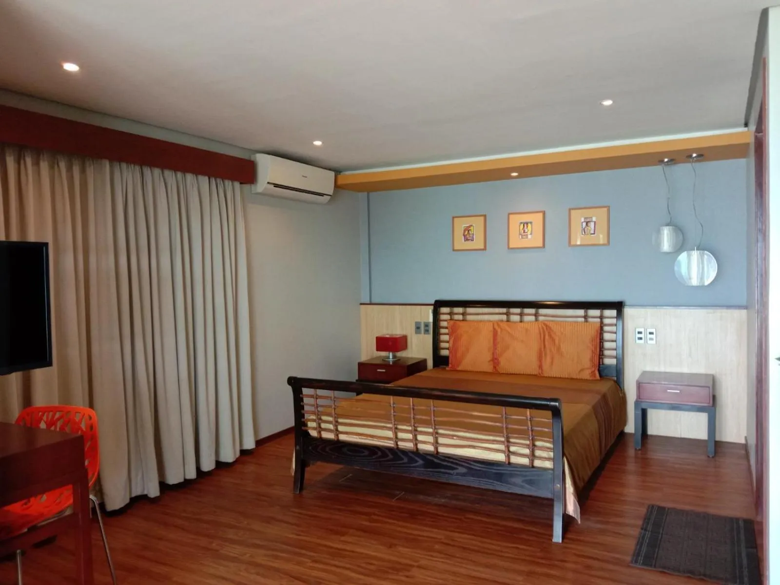 Bed in Boracay Beach Houses