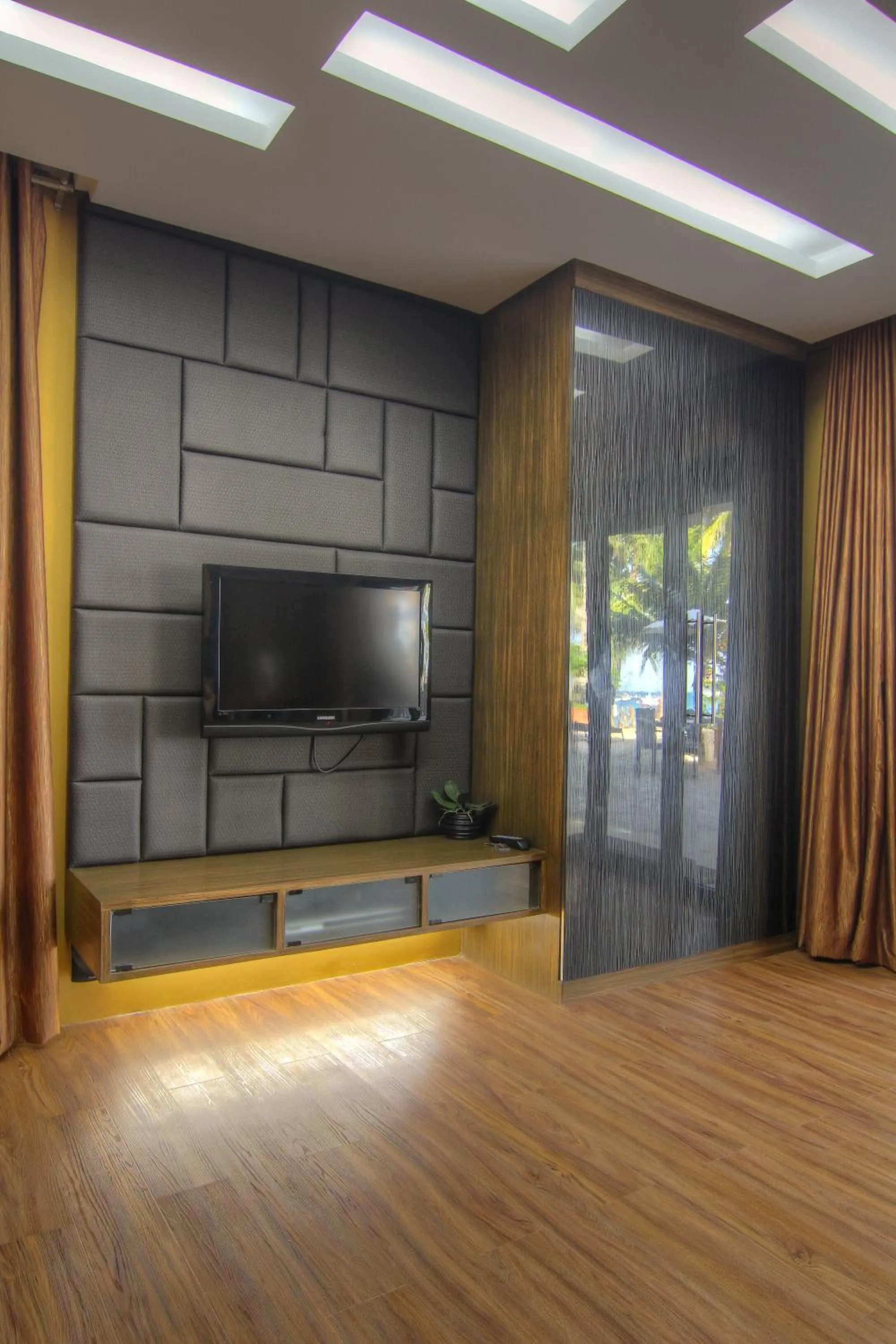 TV and multimedia in Boracay Beach Houses