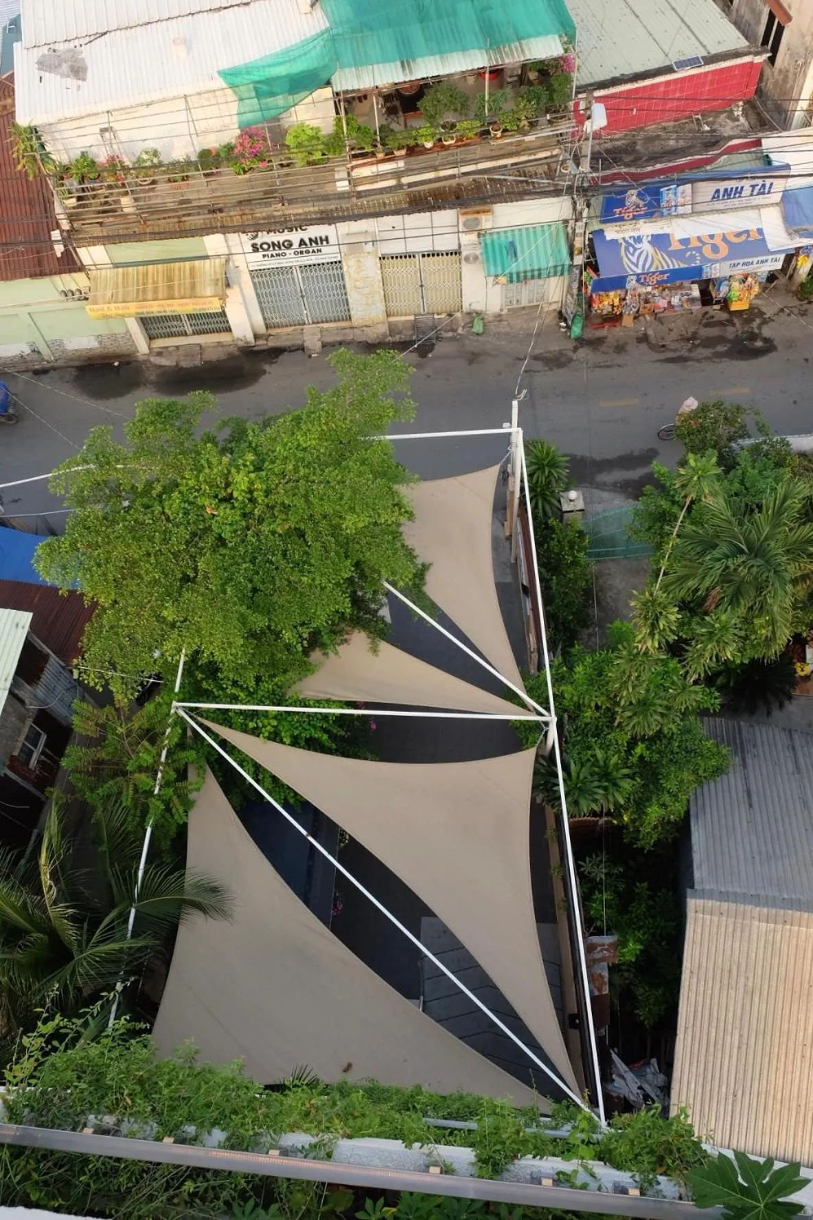 Property building in IN URBAN