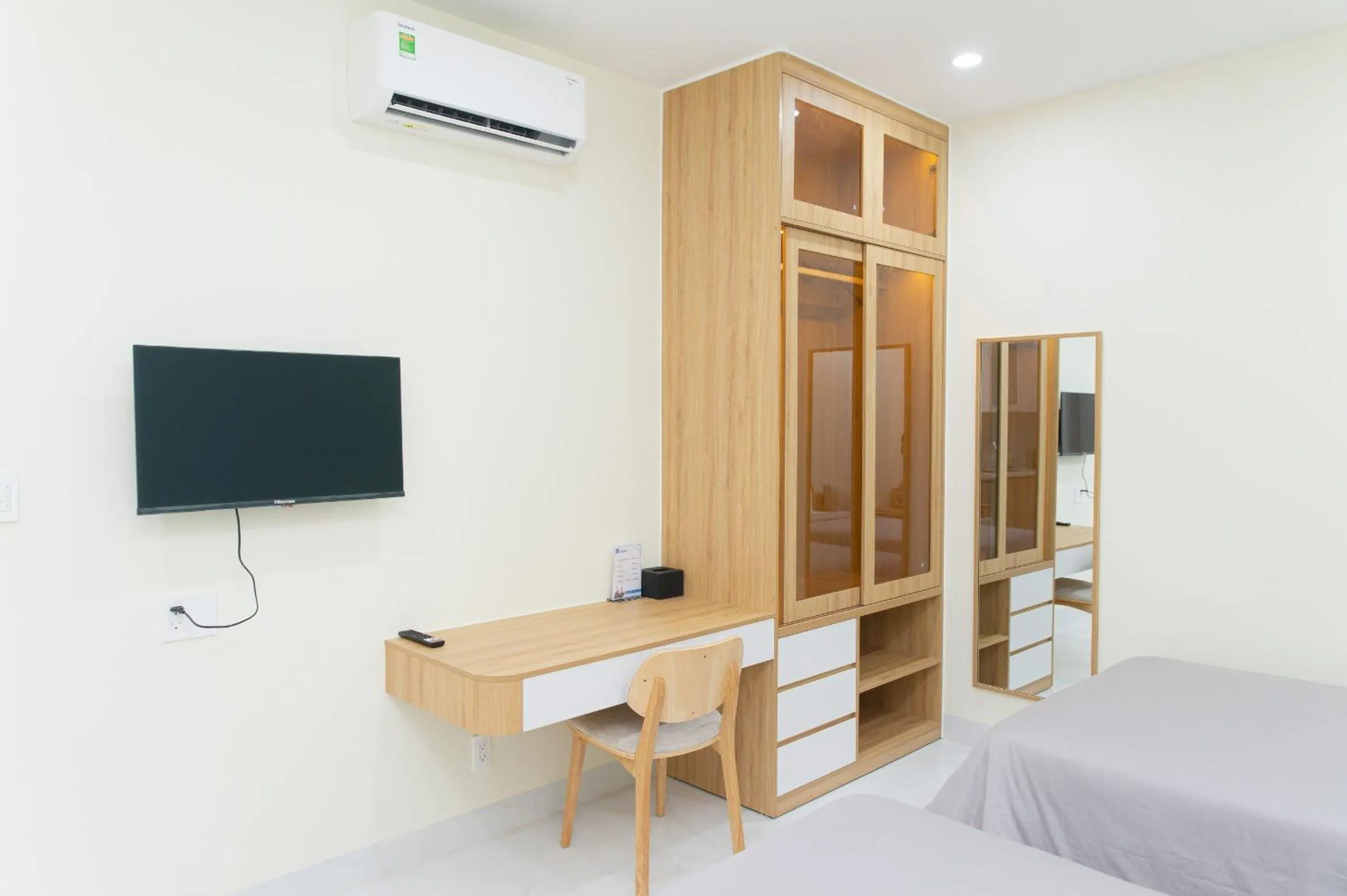 Photo of the whole room, Bed in IN URBAN