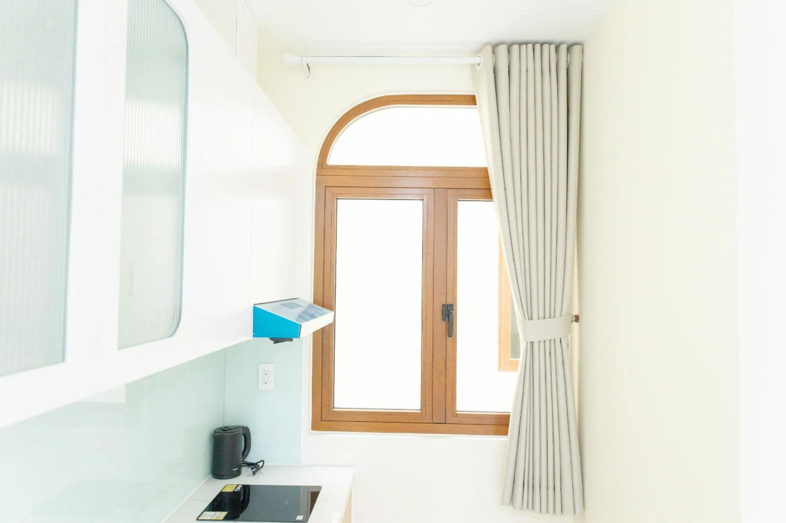 Photo of the whole room in IN URBAN