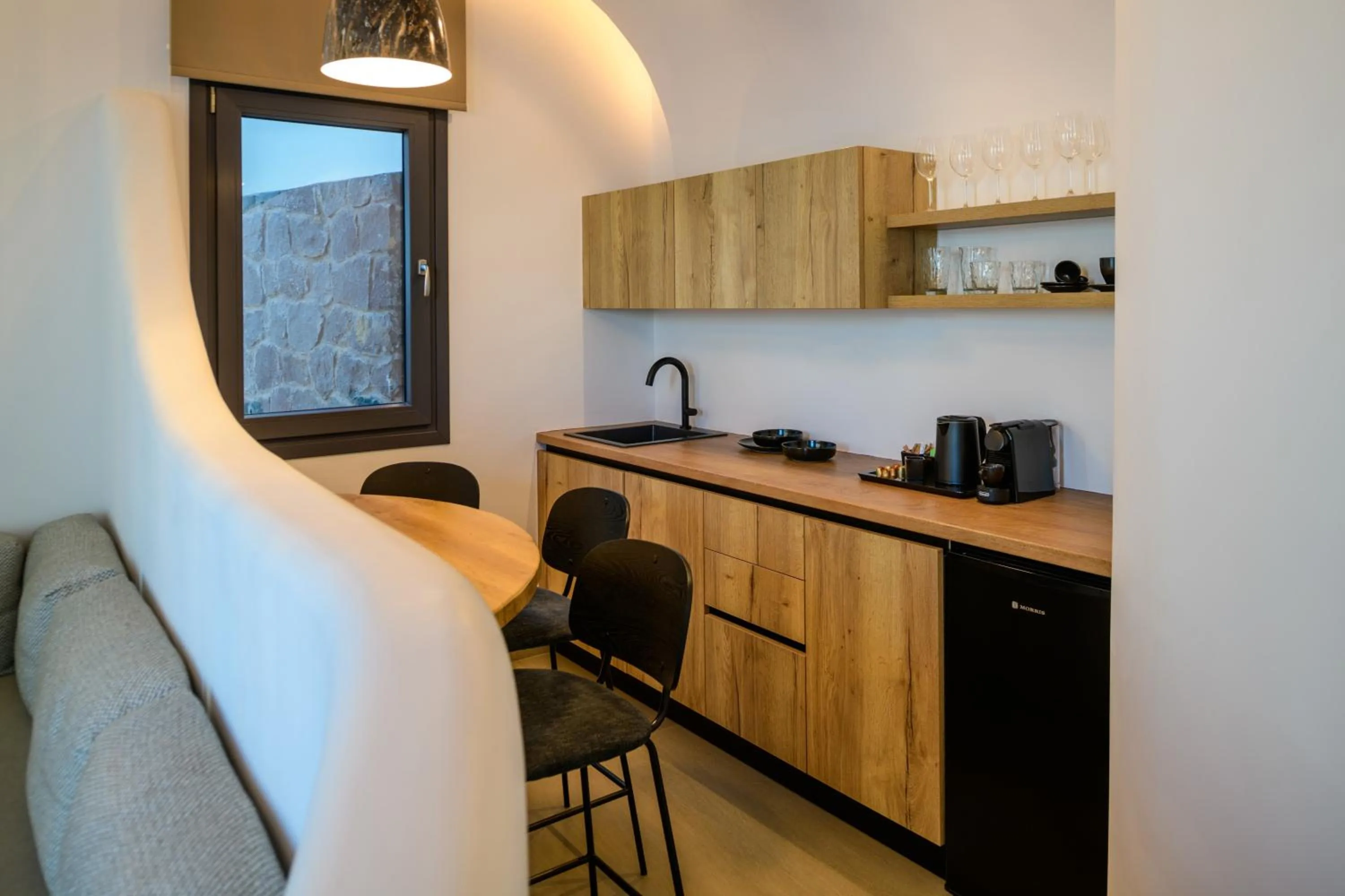 Coffee/tea facilities in Secret Path Luxury Villas