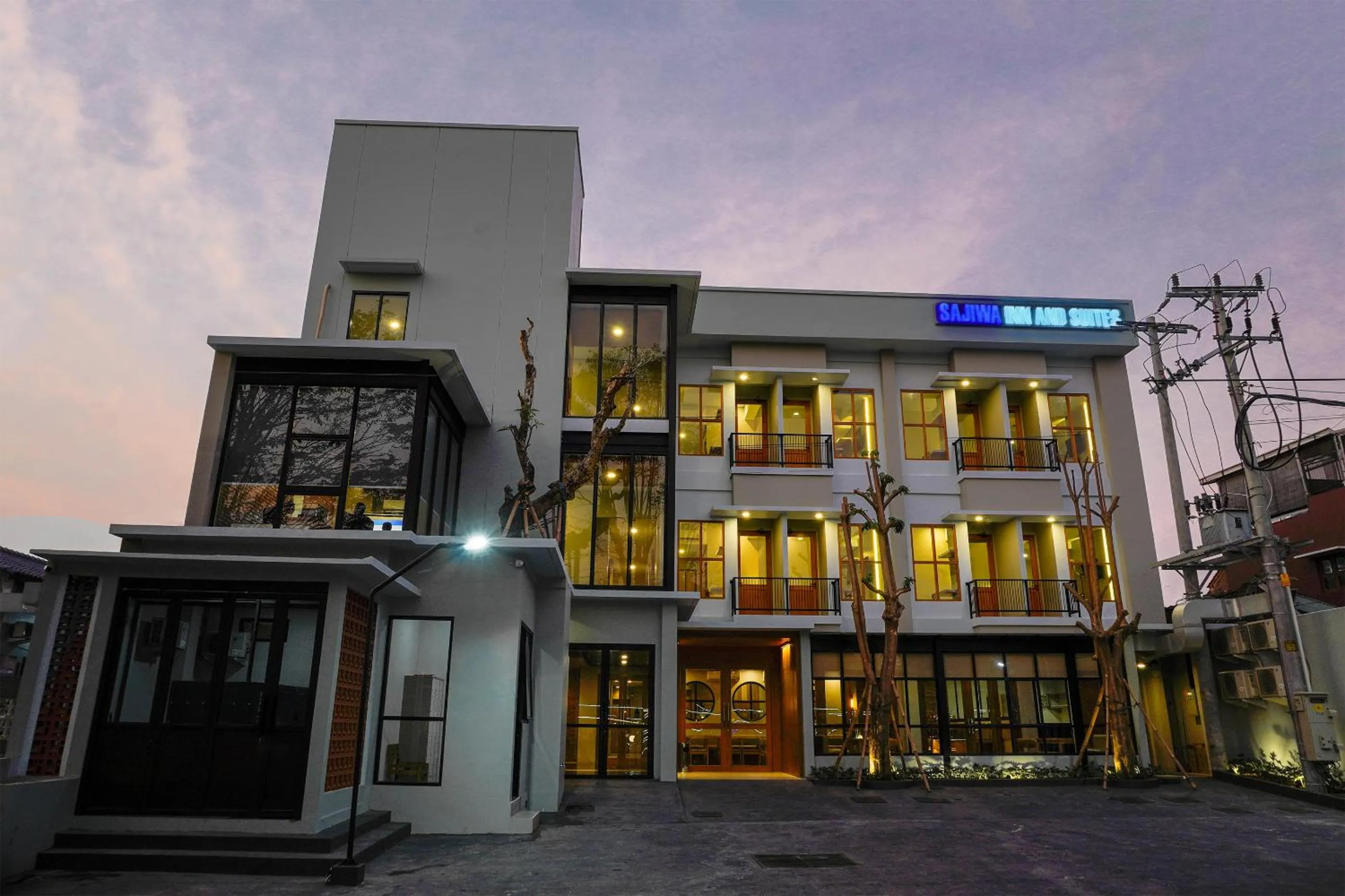 Property building in Sajiwa Inn and Suite Hotel