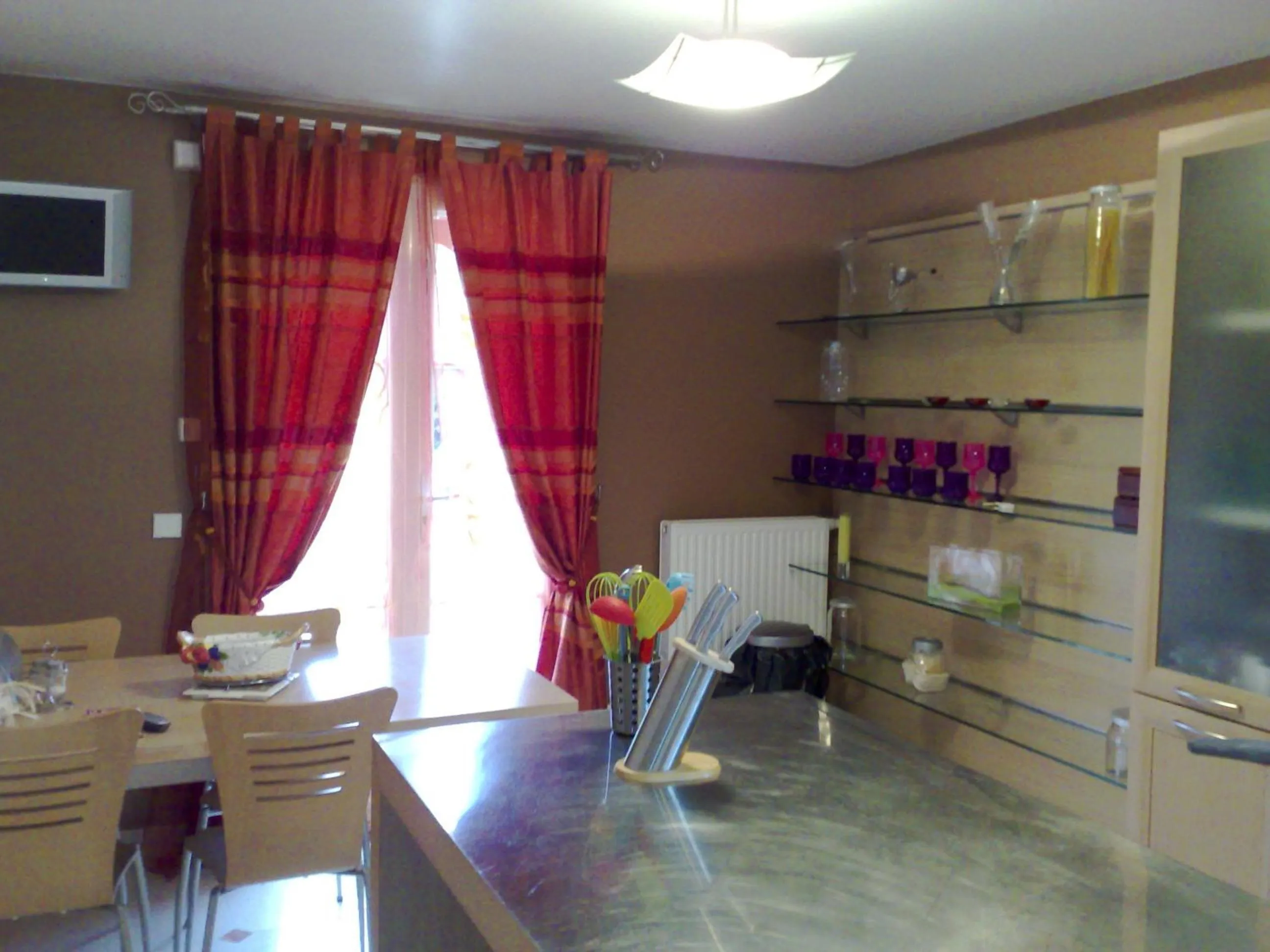 Kitchen or kitchenette in Villa Cendrillon