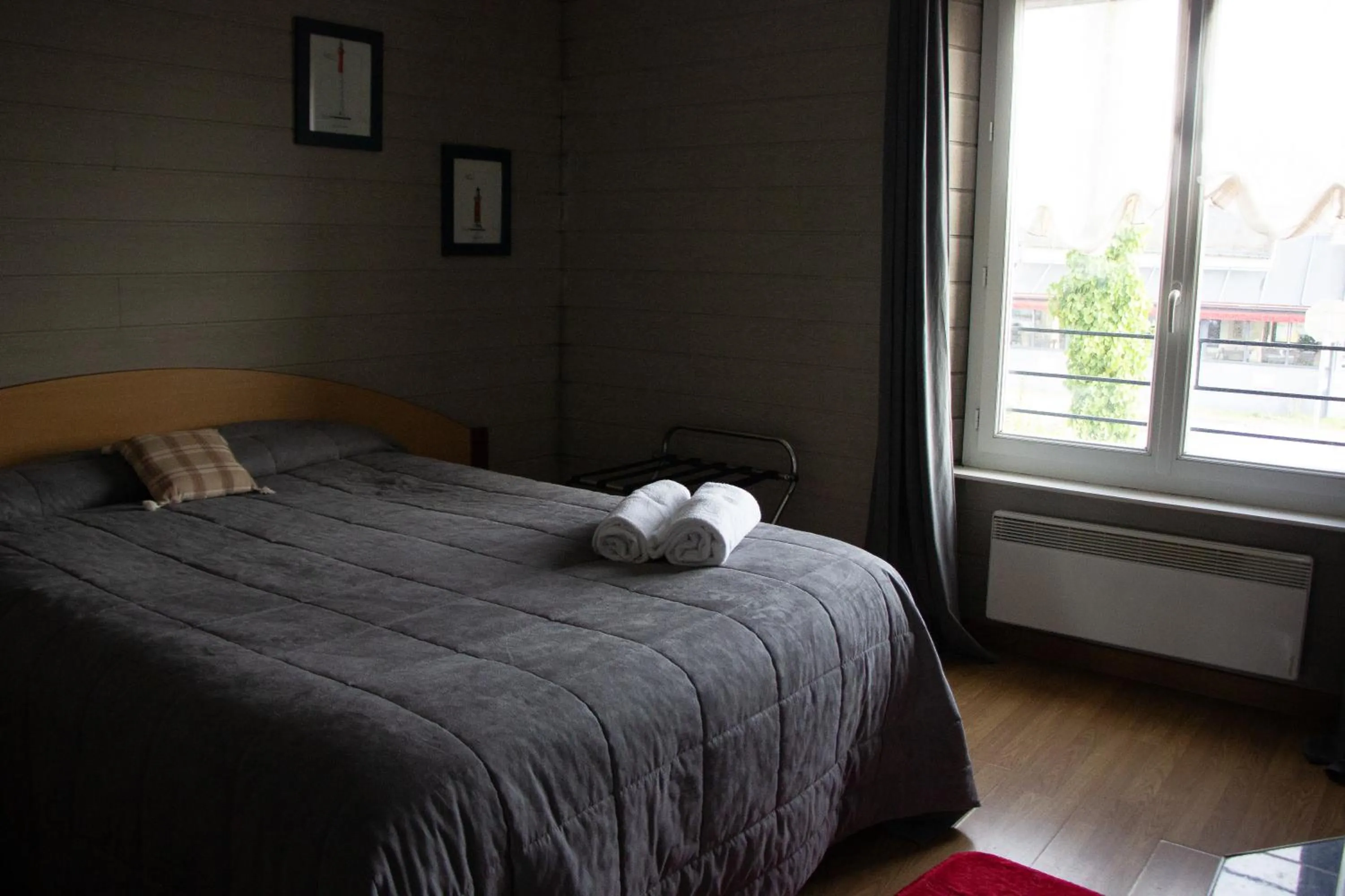 Bedroom in Le Petit Pêcheur