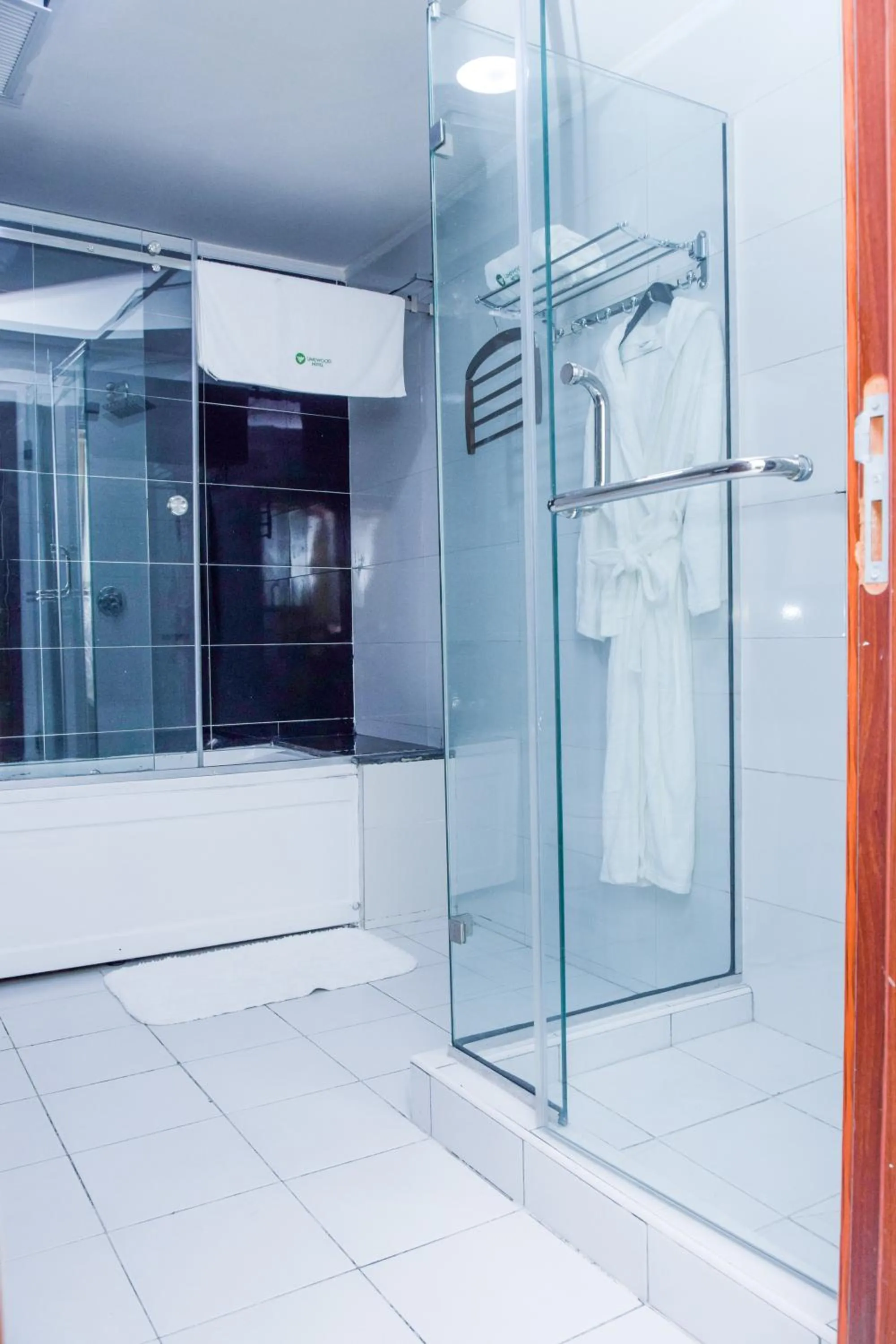 Bathroom in LIMEWOOD HOTEL