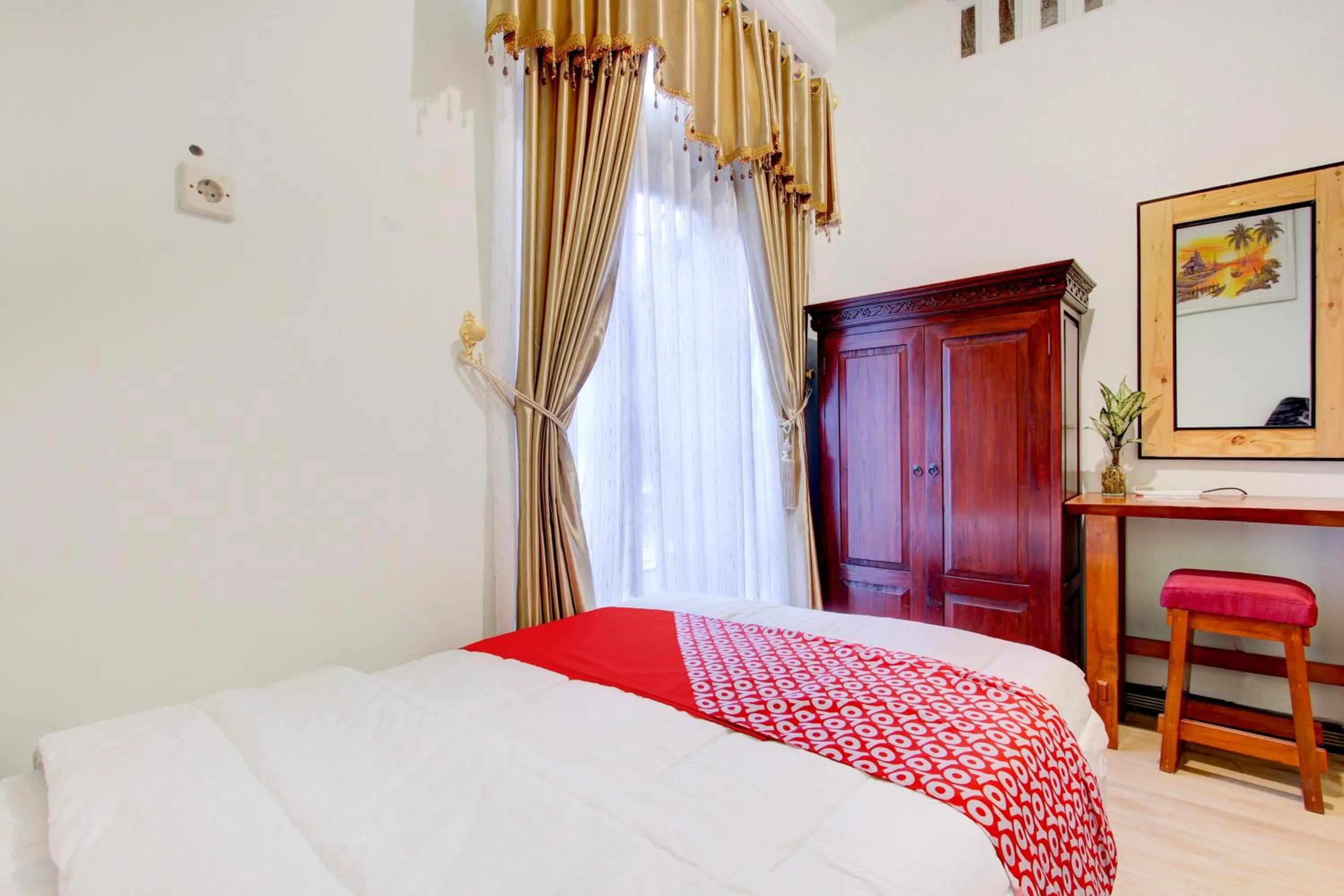 Bedroom, Bed in Hotel O Mbah Carik Homestay Syari'ah