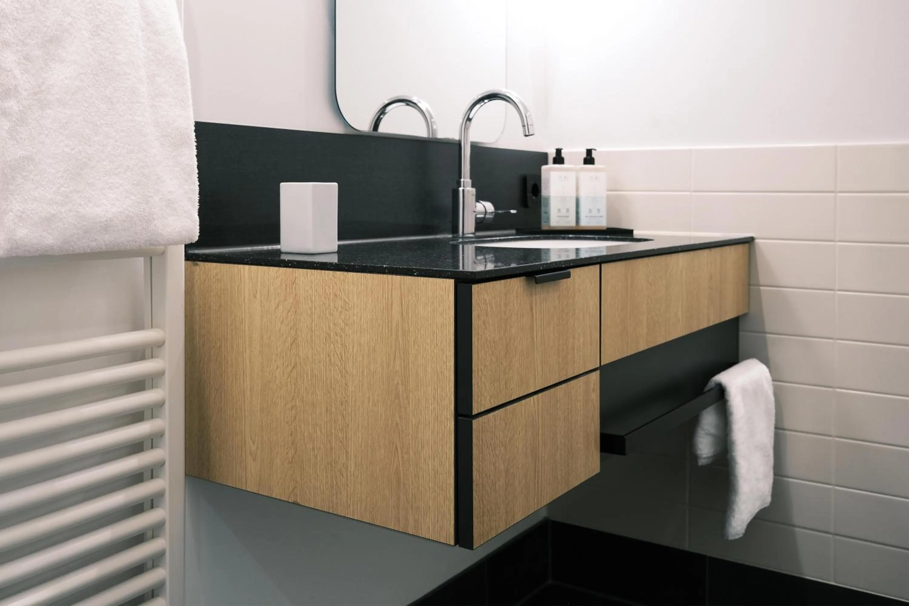 Bathroom in Apartment040