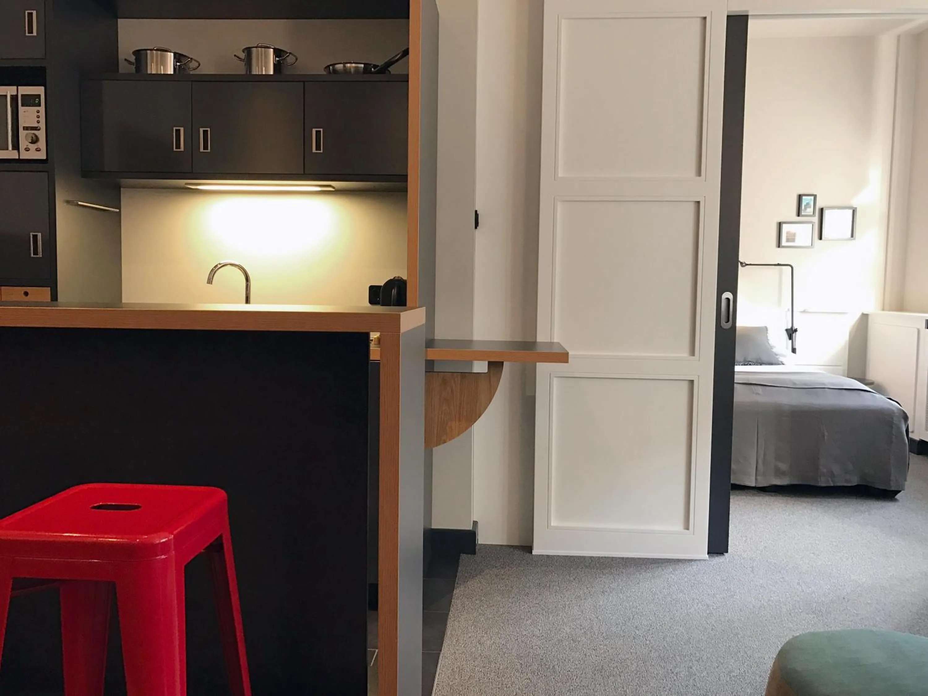 Photo of the whole room, Bed in Apartment040