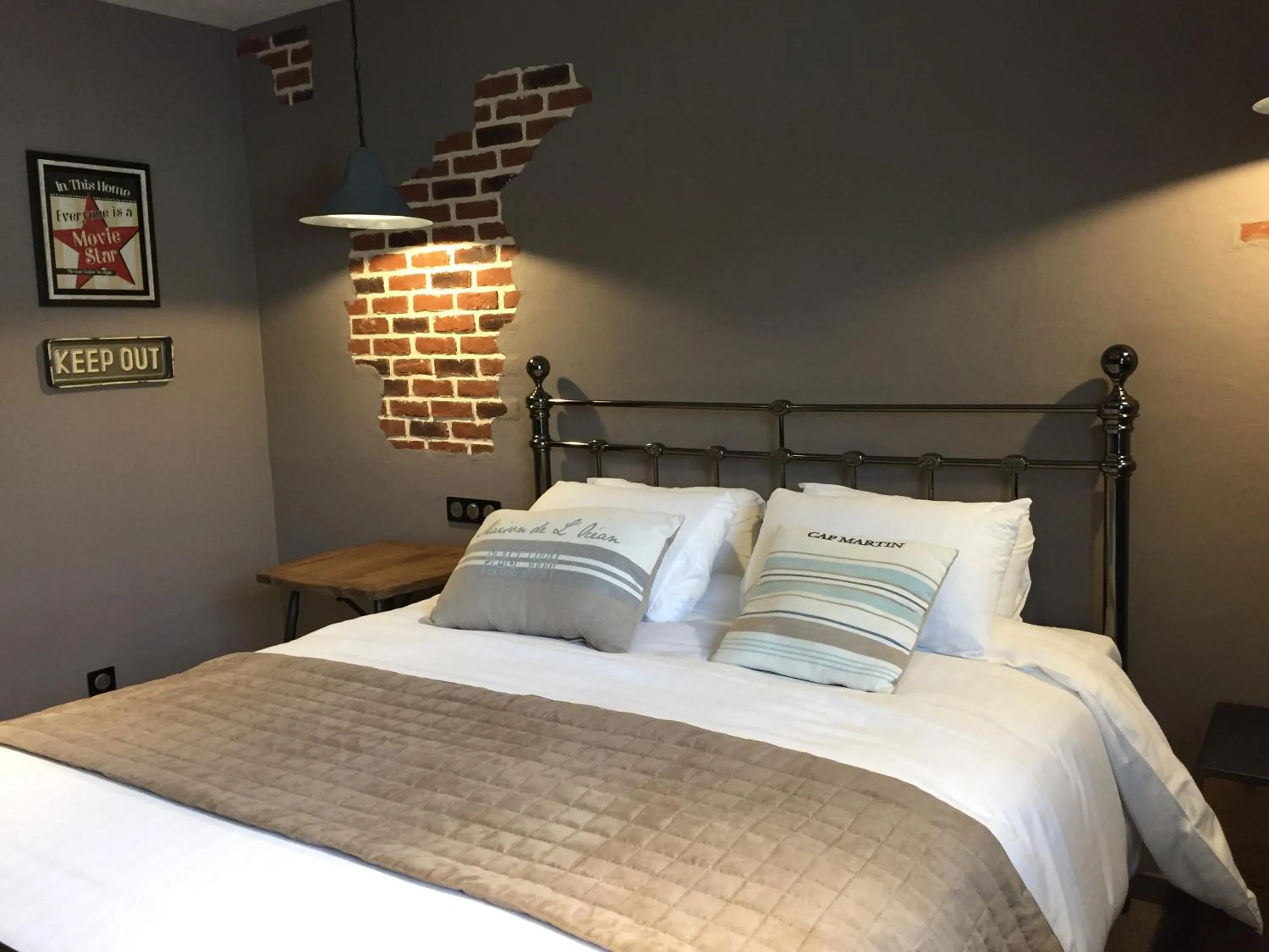 Bed in Le Clos du miroir