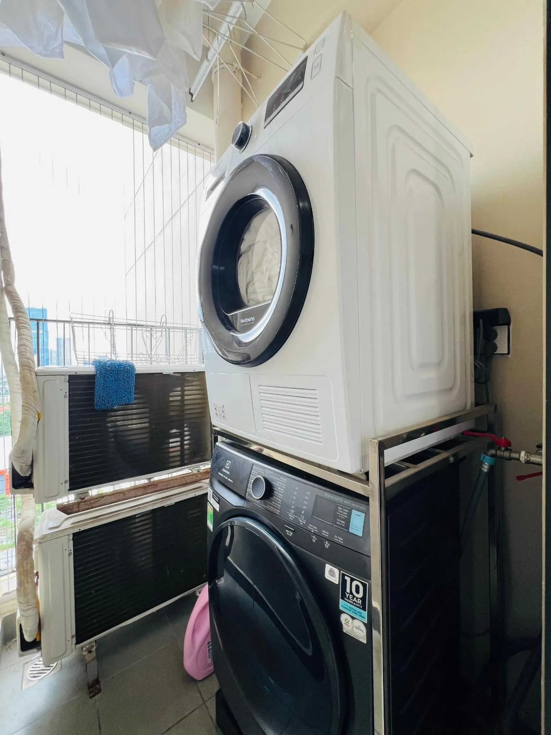 washing machine in Daniel Apartment - D'Capitale Ha Noi