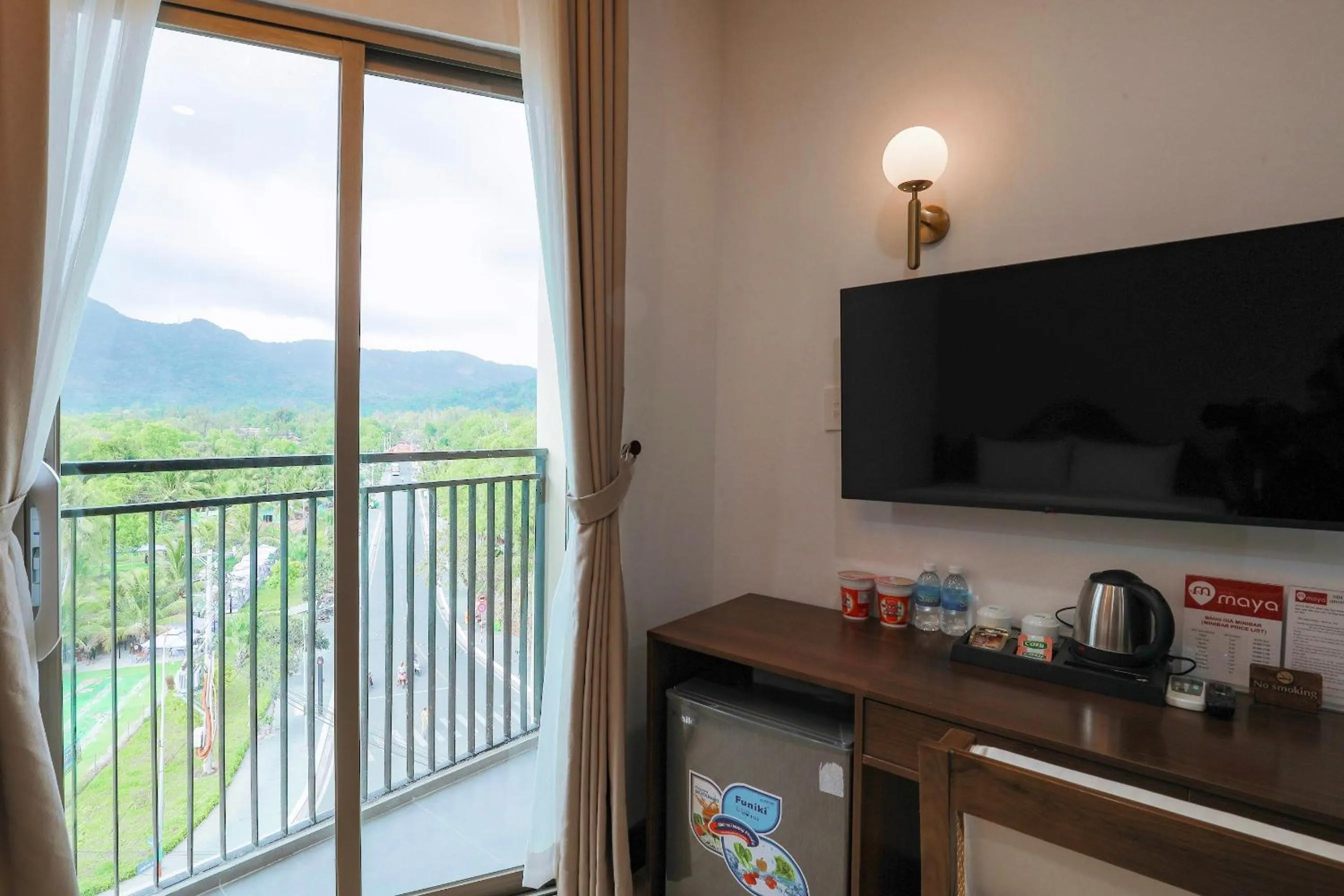 TV and multimedia in Maya Hotel 4