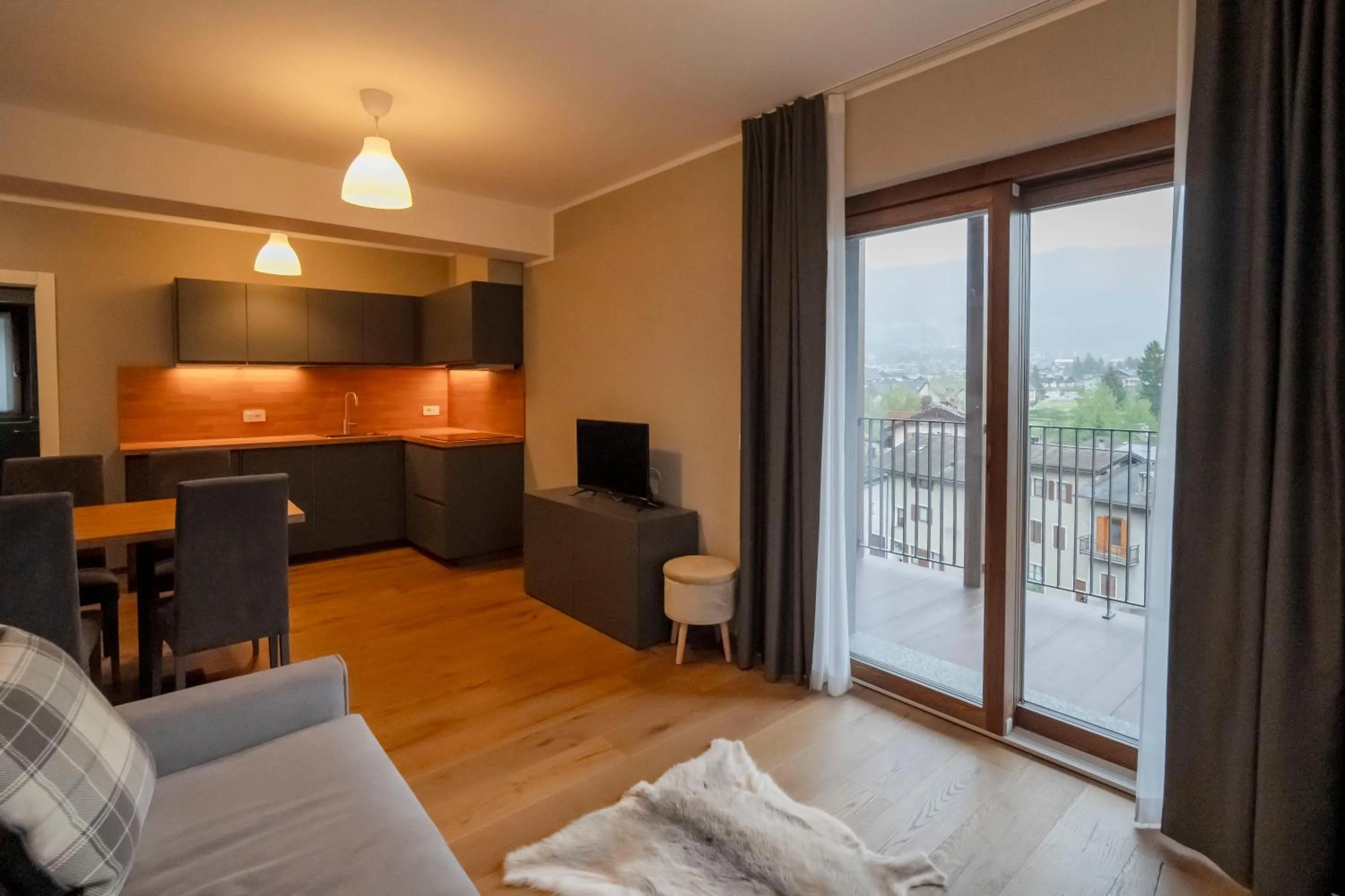 Kitchen or kitchenette, Bed in Condhotel Fanti