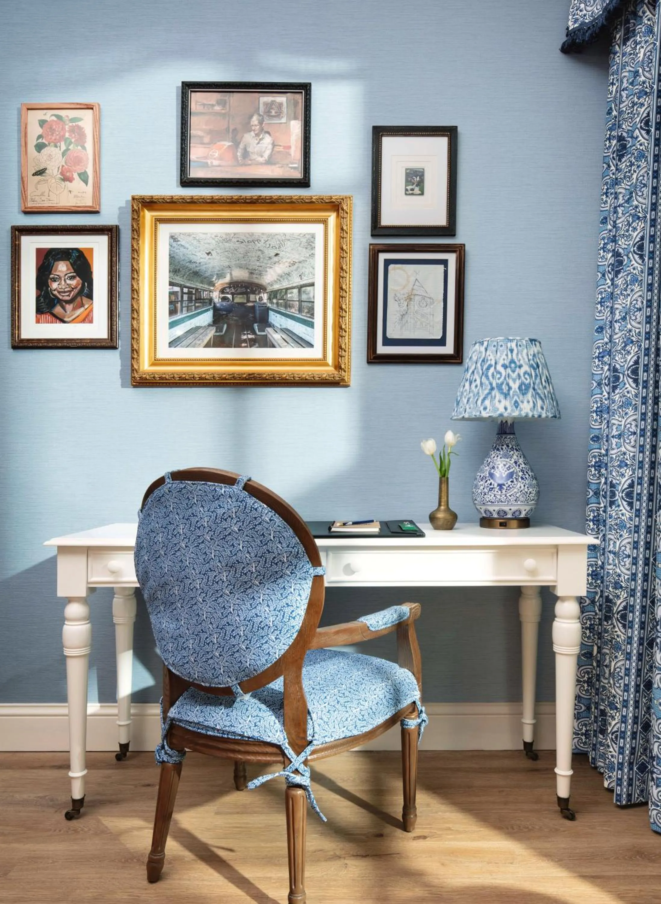 Bedroom in Graduate by Hilton Auburn, AL