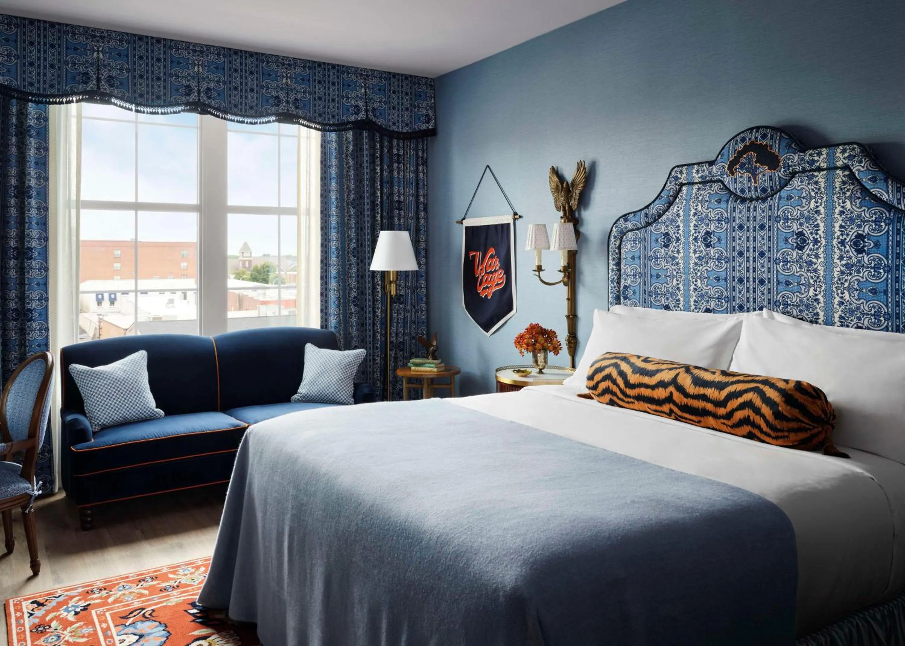 Bed in Graduate by Hilton Auburn, AL