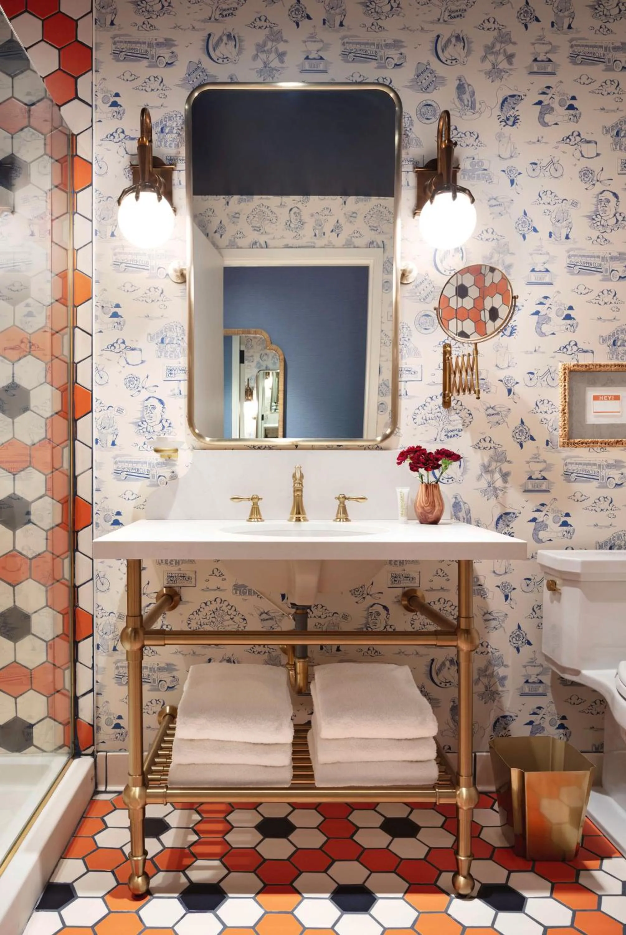 Bathroom in Graduate by Hilton Auburn, AL