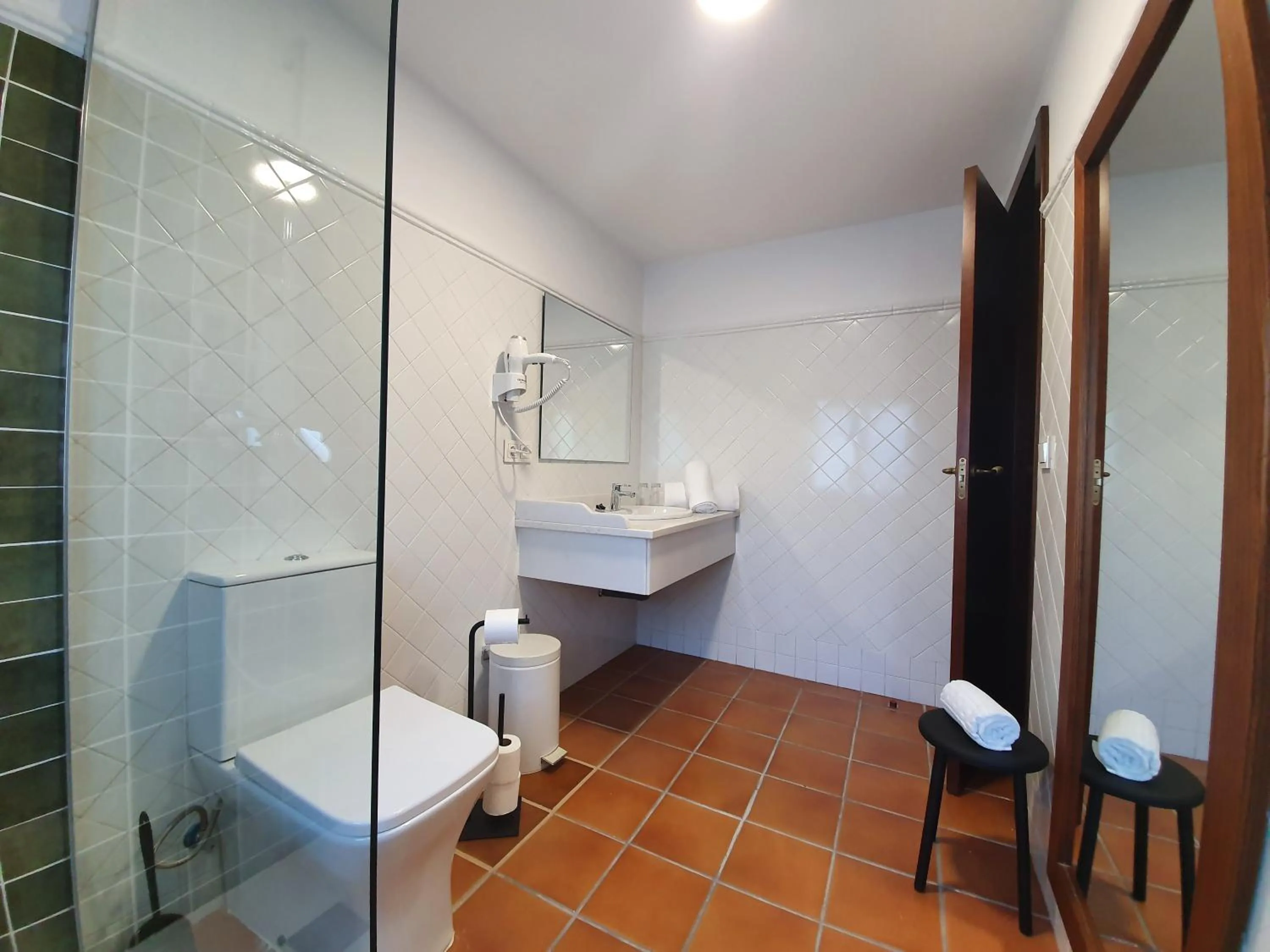 Shower in Hotel-Restaurante Casa García Almonaster La Real