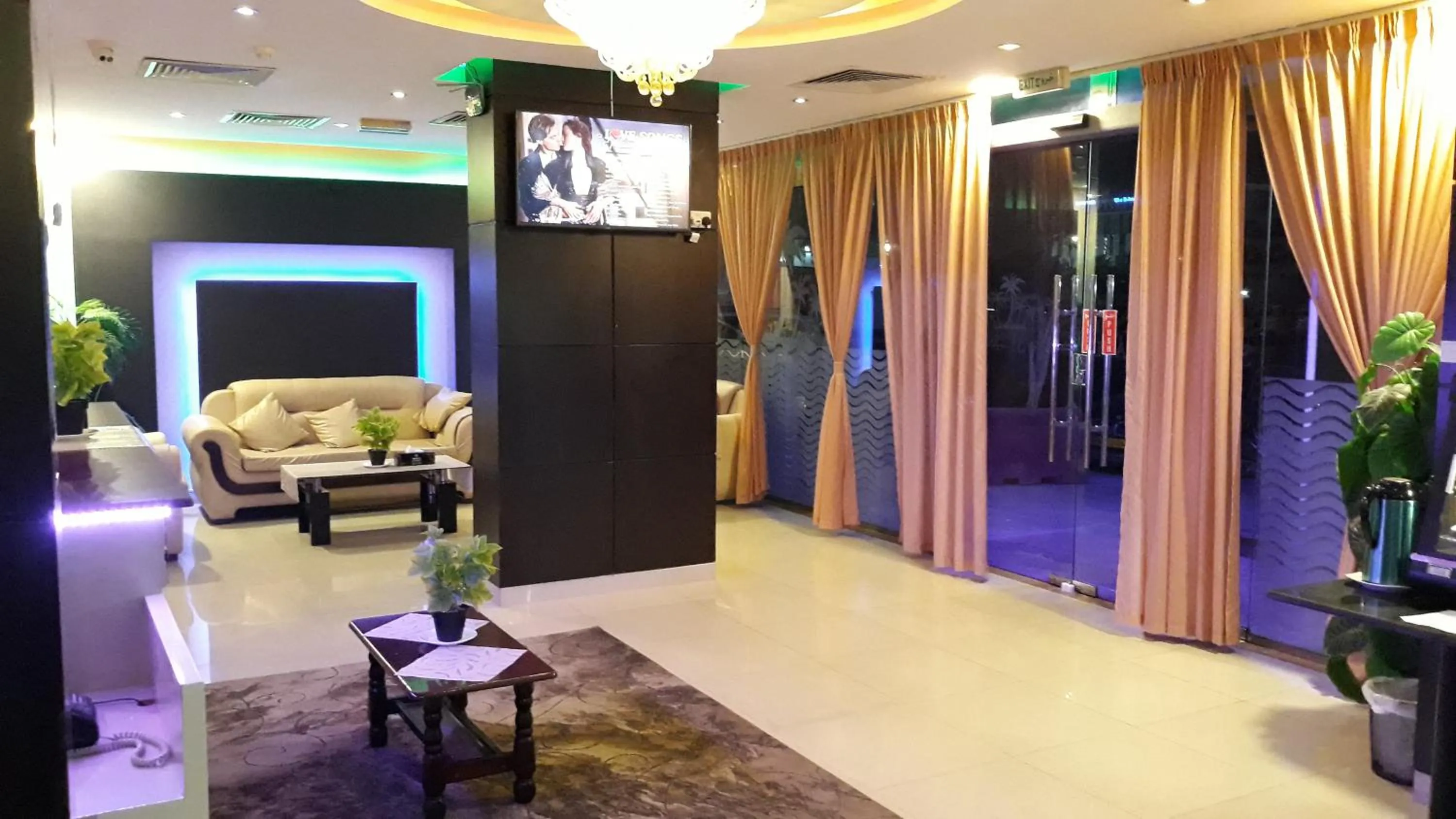 Lobby or reception in Savoy Grand Hotel Apartments