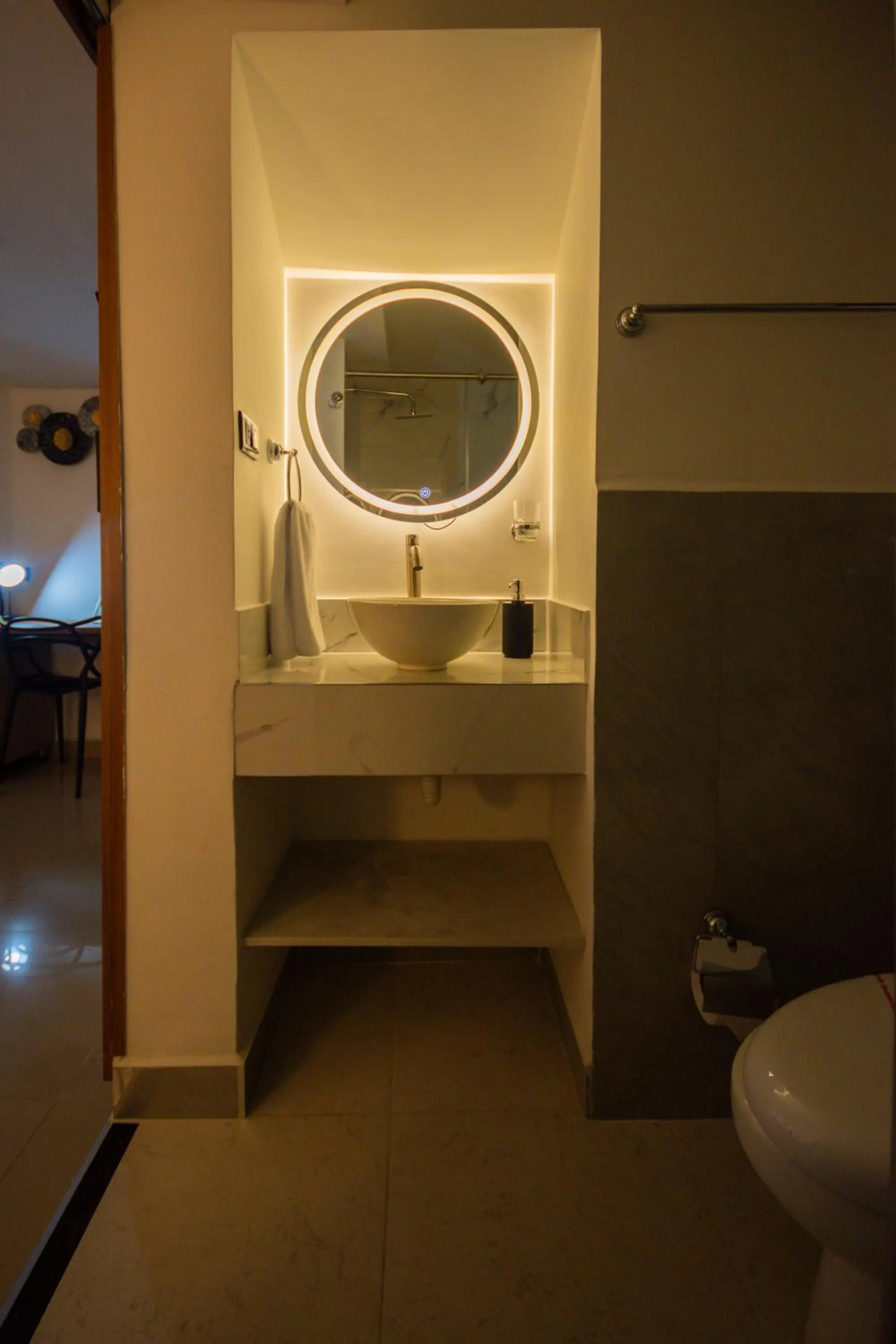 Toilet in Naiot Hotel Boutique