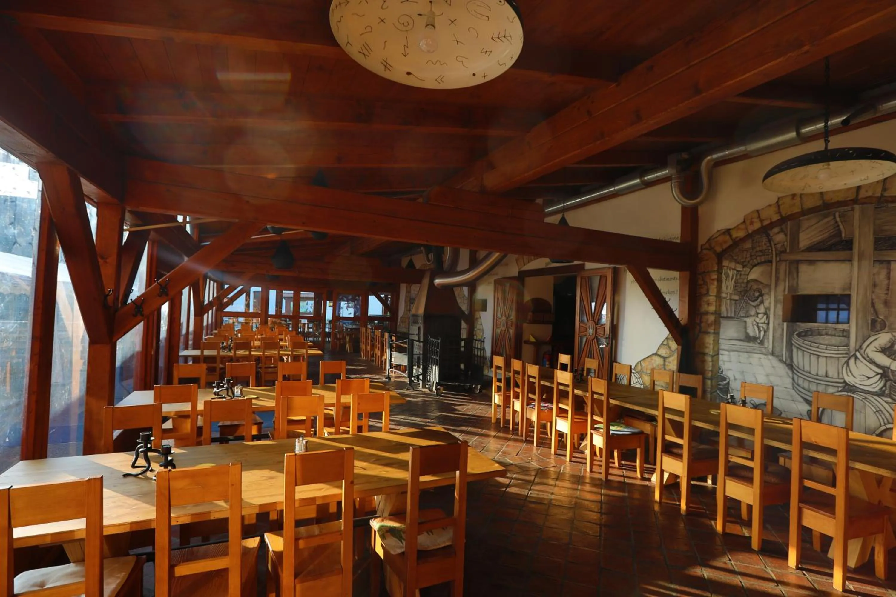 Restaurant/places to eat in Wellness hotel & minipivovar Kněžínek