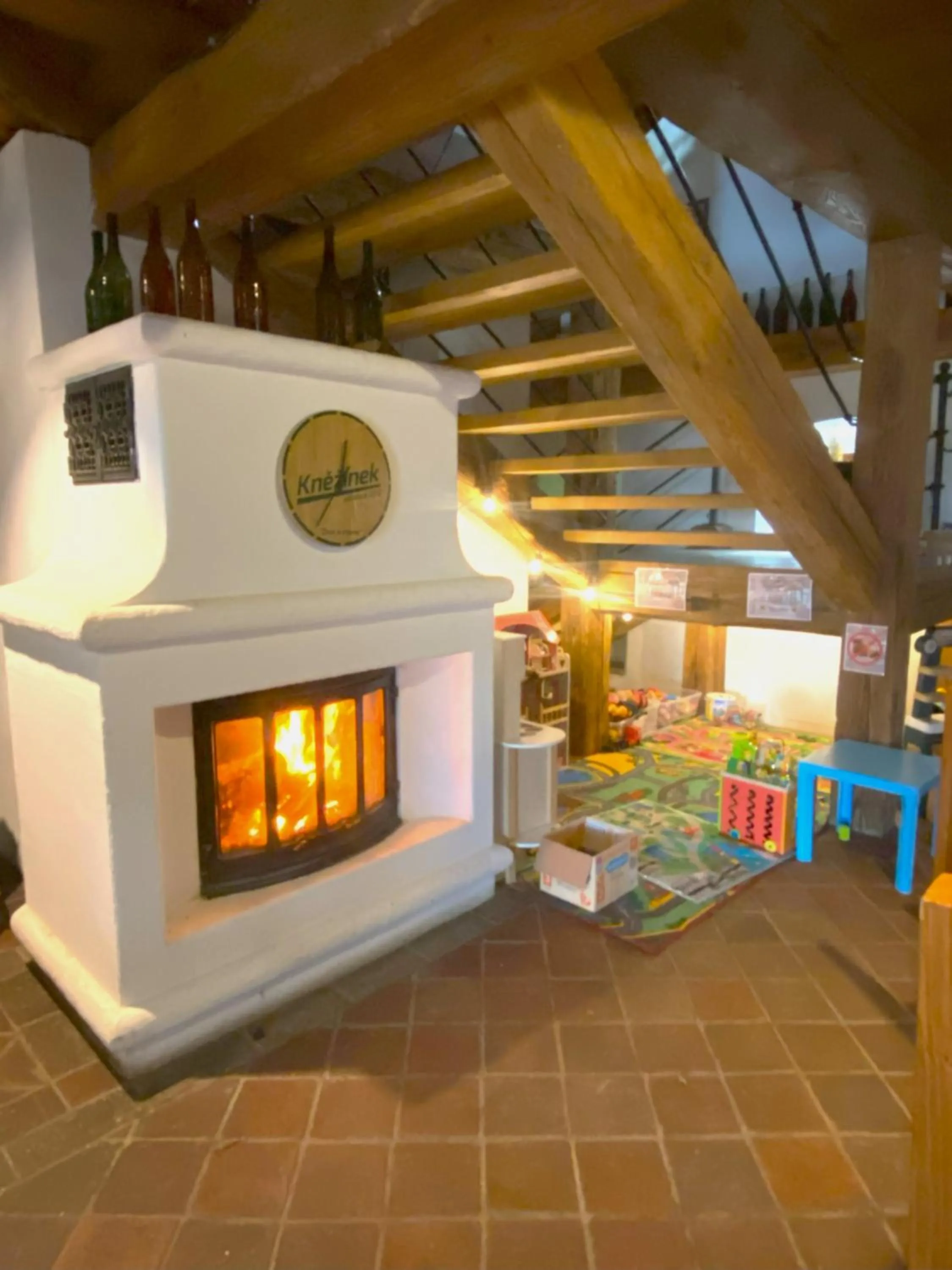 Restaurant/places to eat in Wellness hotel & minipivovar Kněžínek