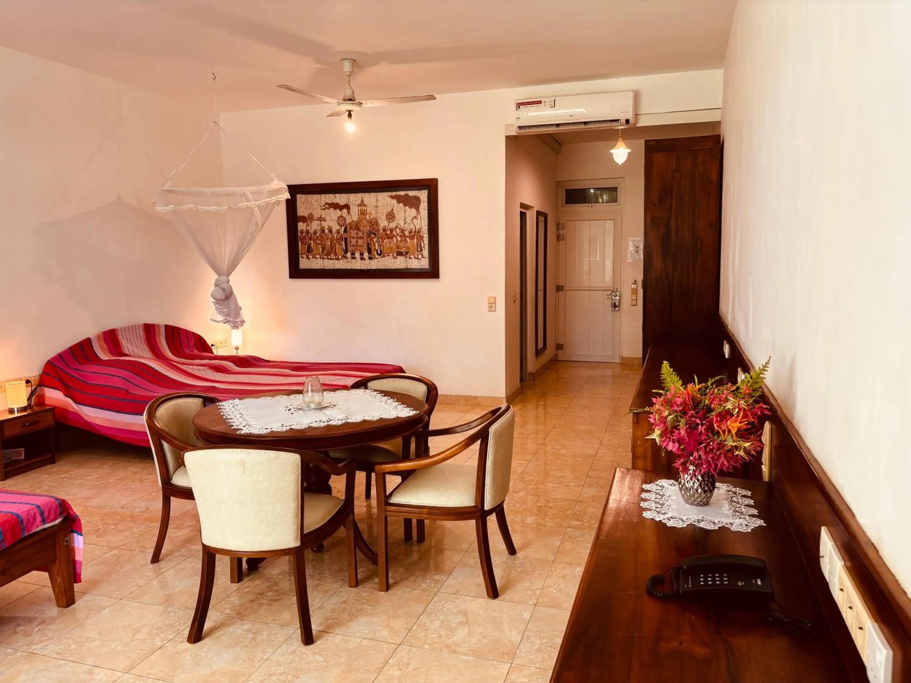 Photo of the whole room in Raja Beach Hotel