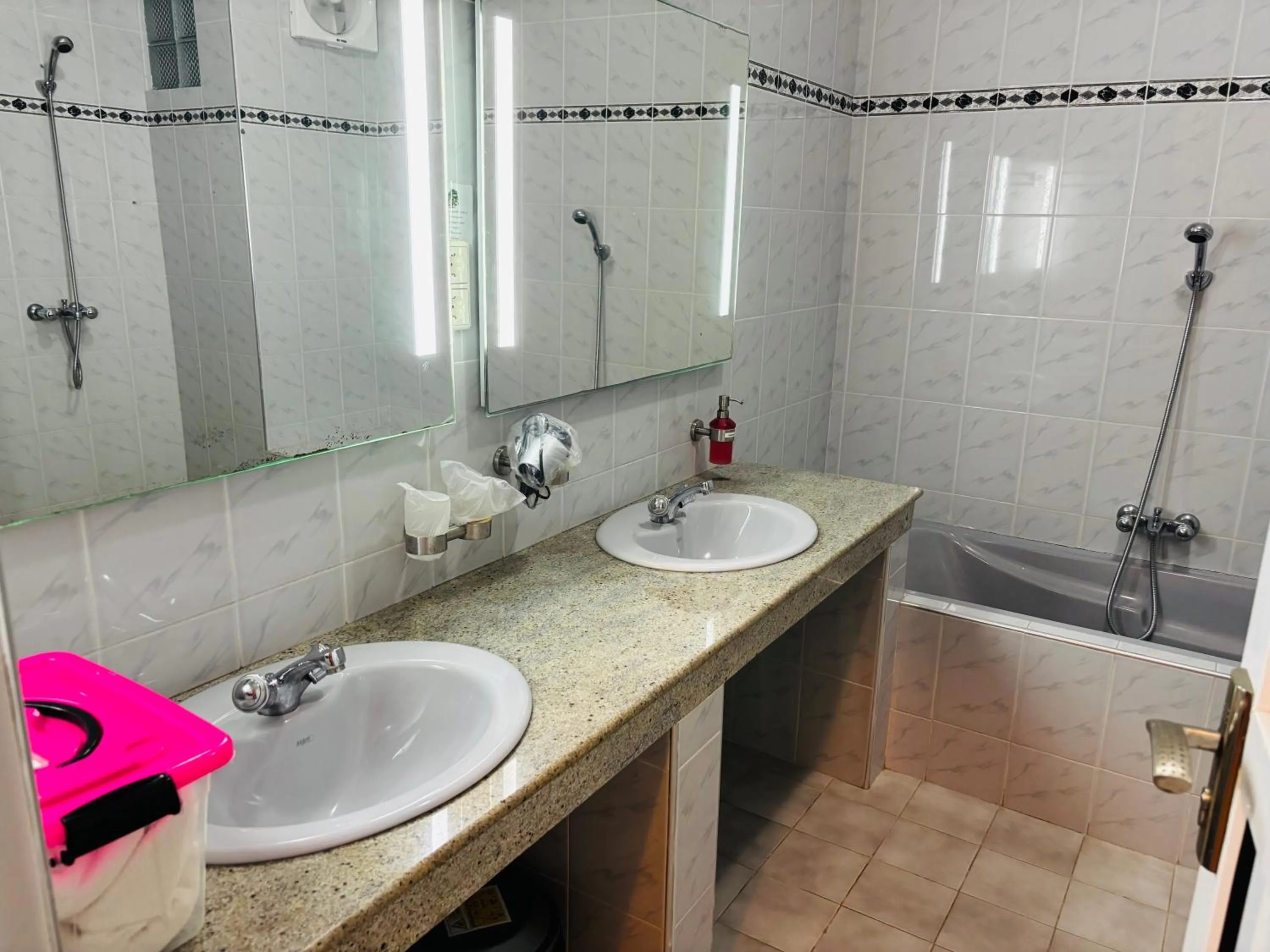 Bathroom in Raja Beach Hotel