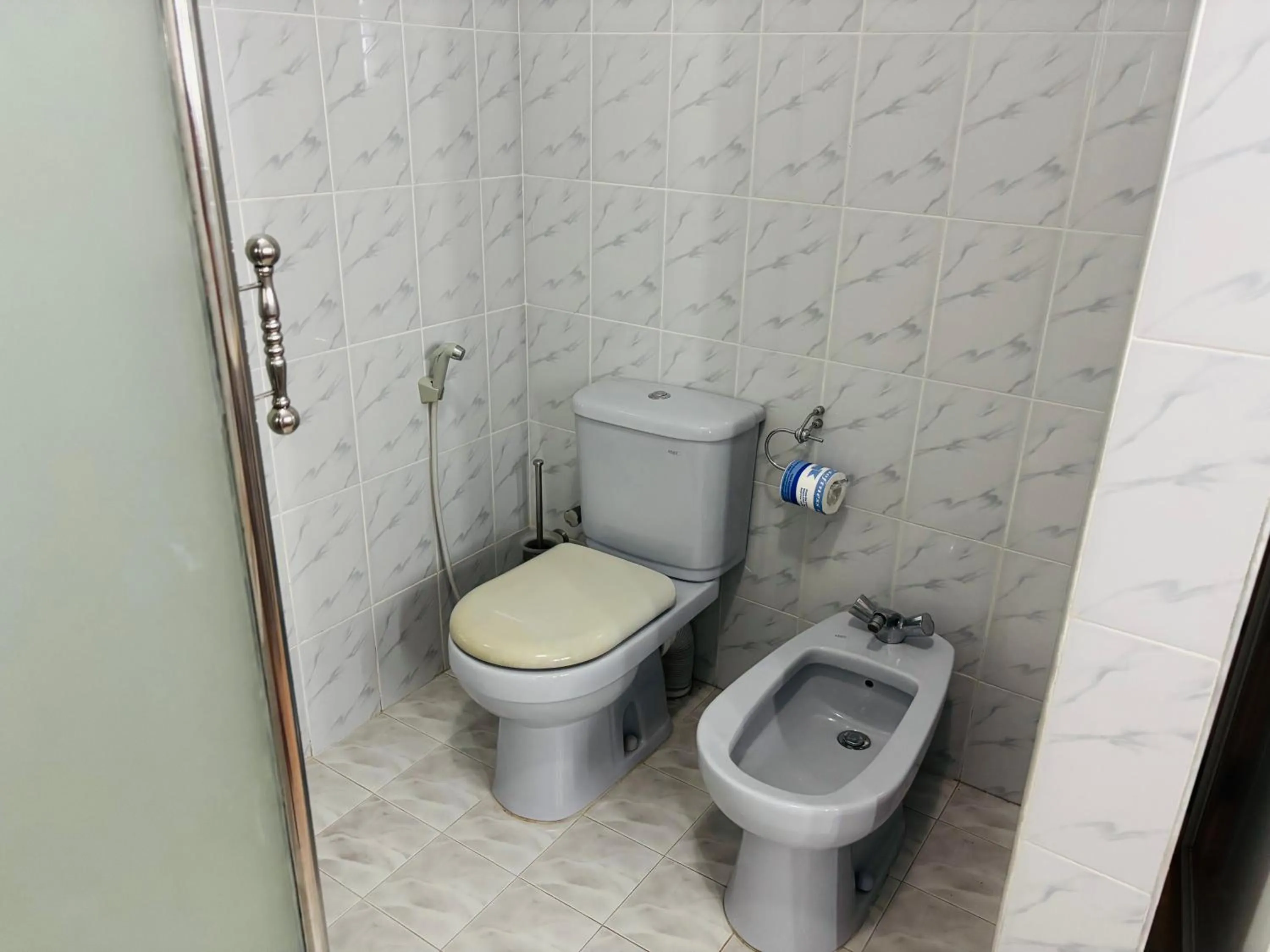 Bathroom in Raja Beach Hotel