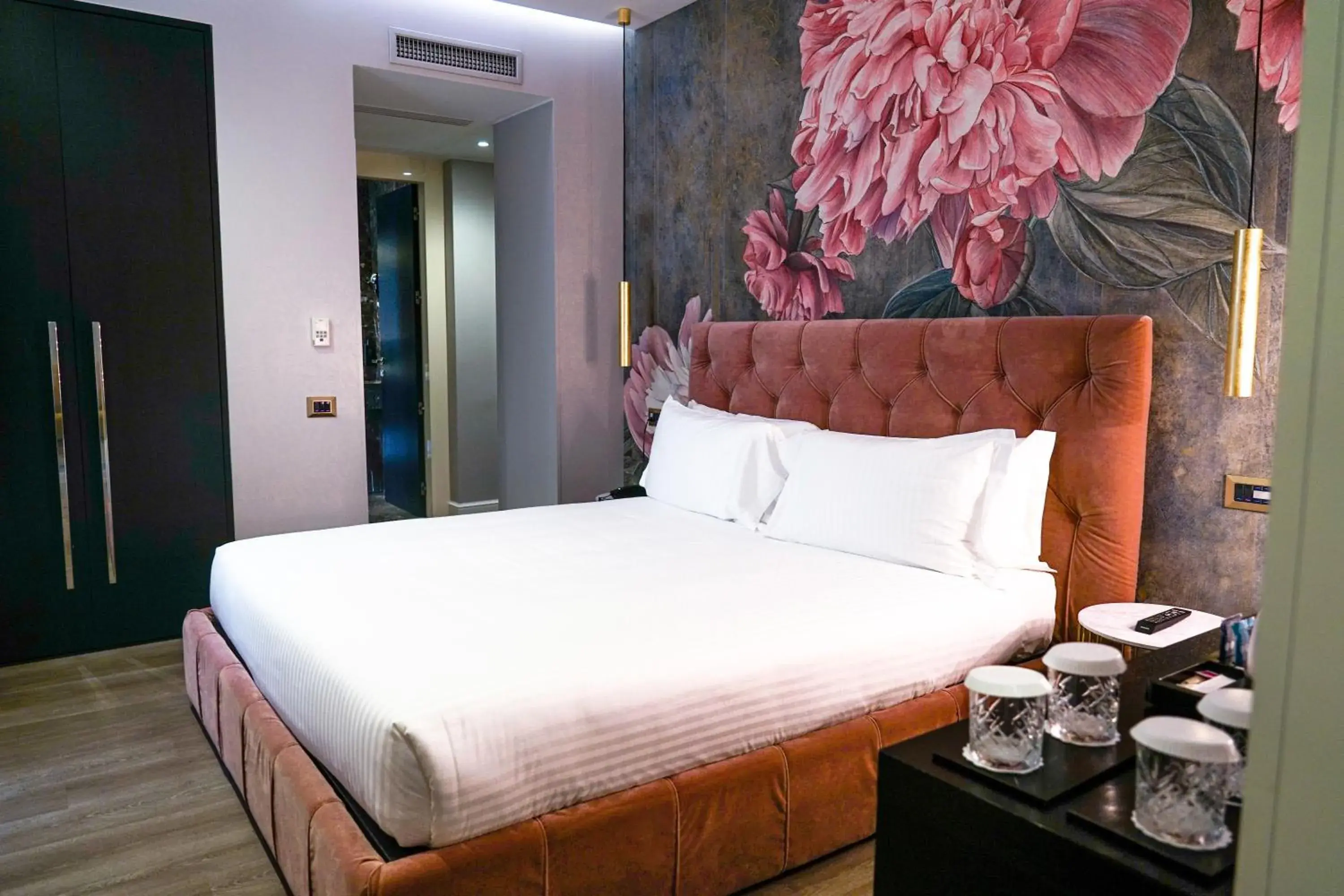 King Suite with Spa Bath in The Unique Hotel King Suite with Spa Bath in The Unique Hotel