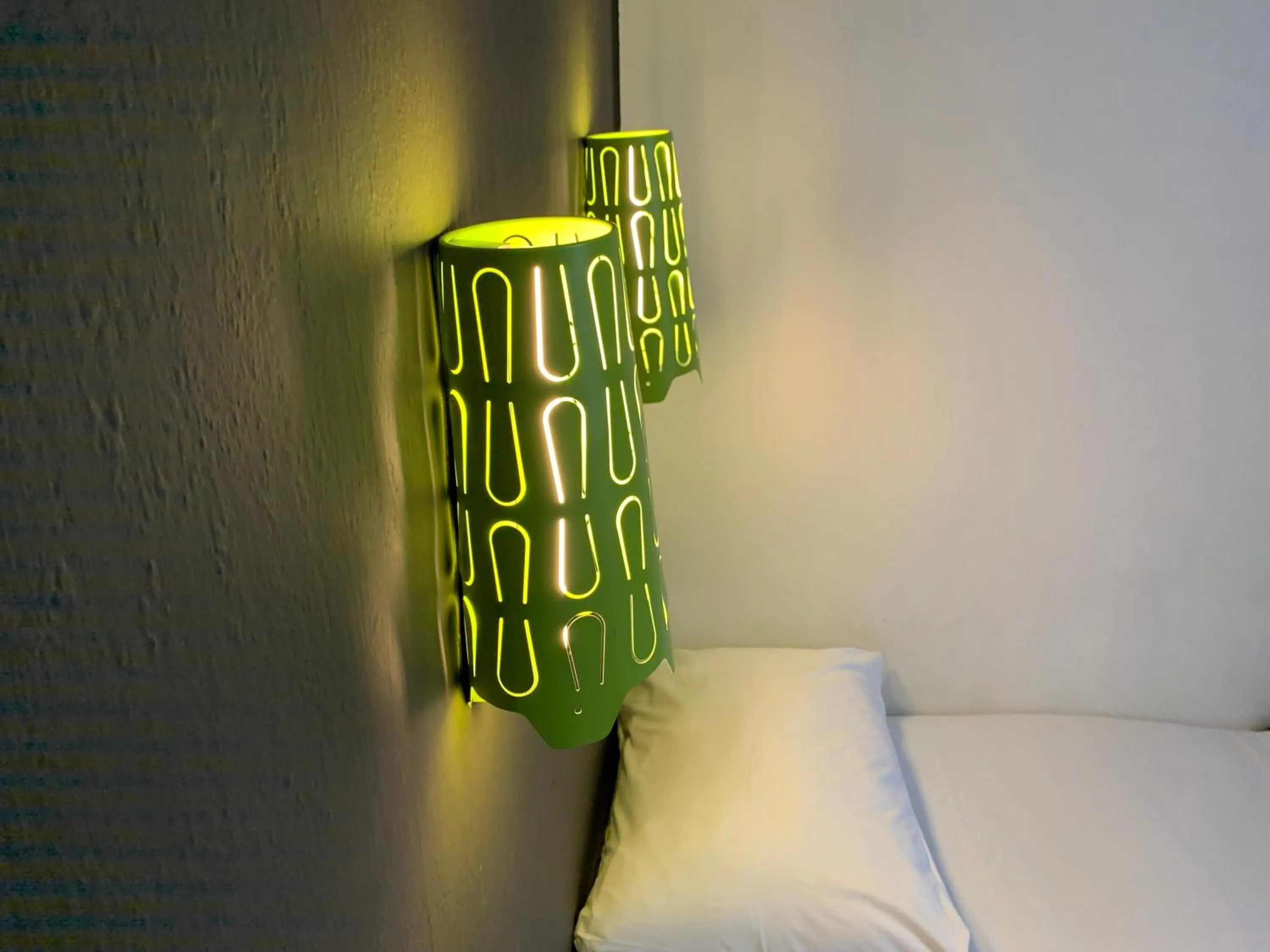 Bed in Hotel Oorsprongpark City Centre Utrecht