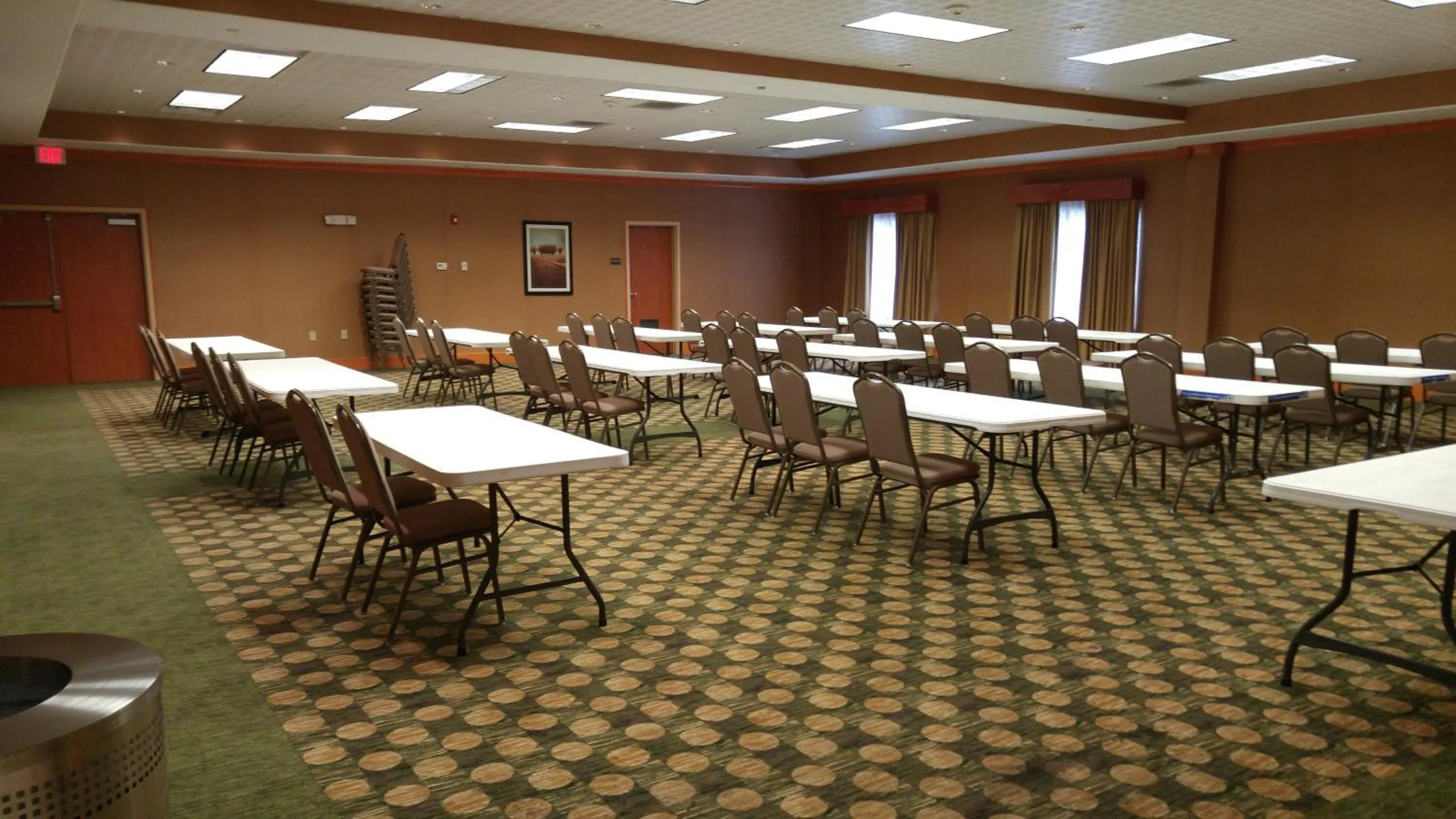 Meeting/conference room in Best western plus Rose City Conference Inn