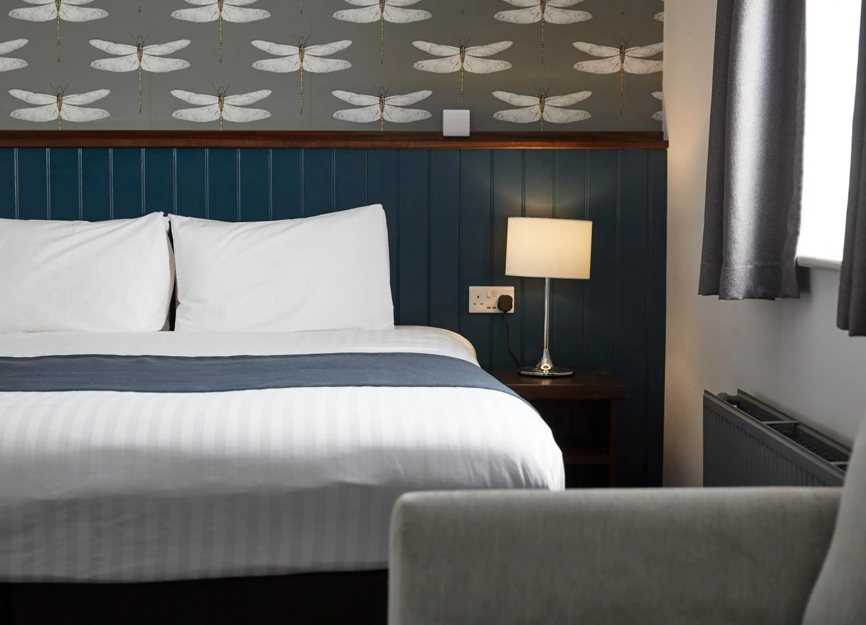 Bed in The Spyglass & Kettle by Greene King Inns