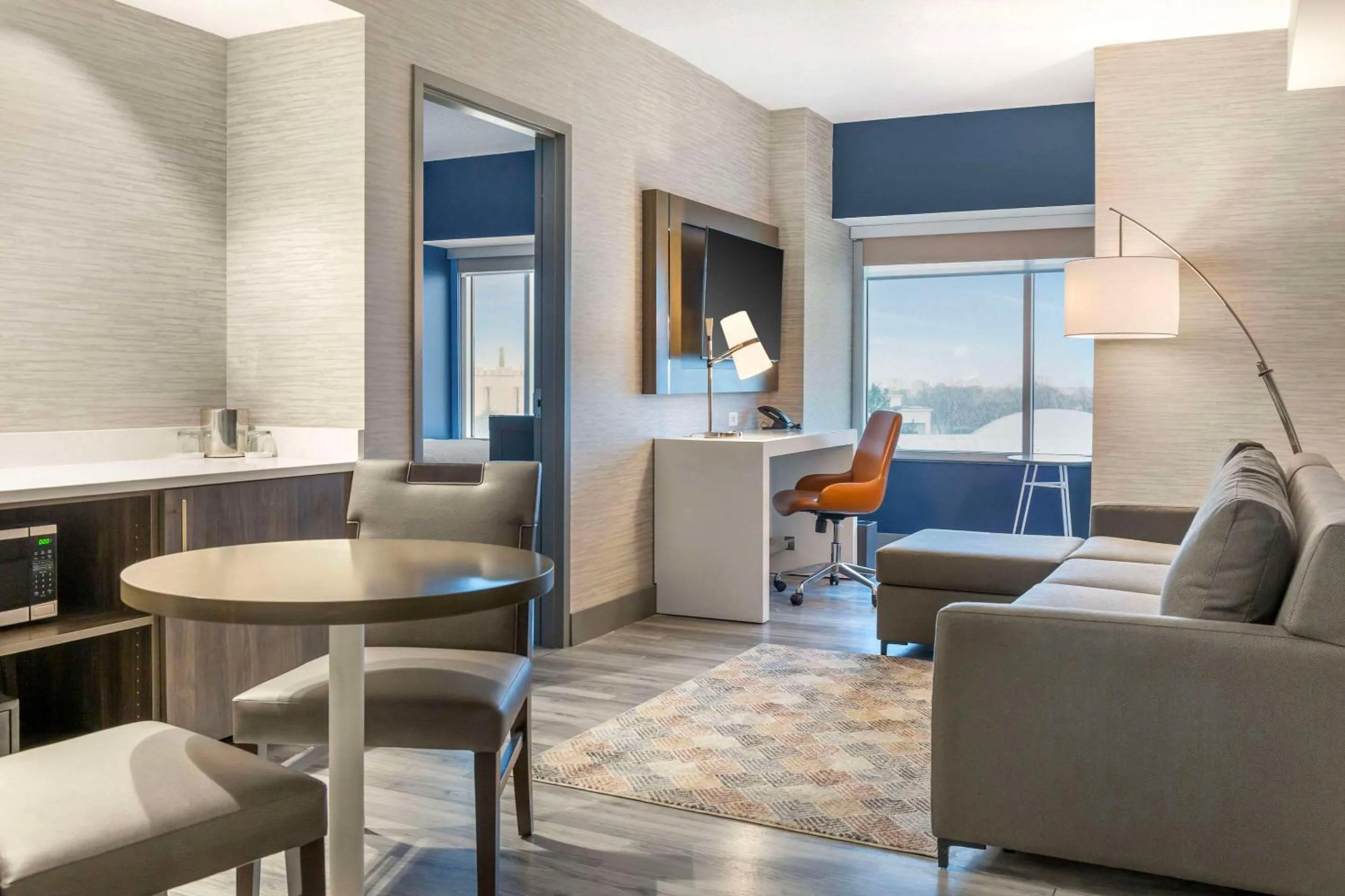 Bedroom in Cambria Hotel Niagara Falls