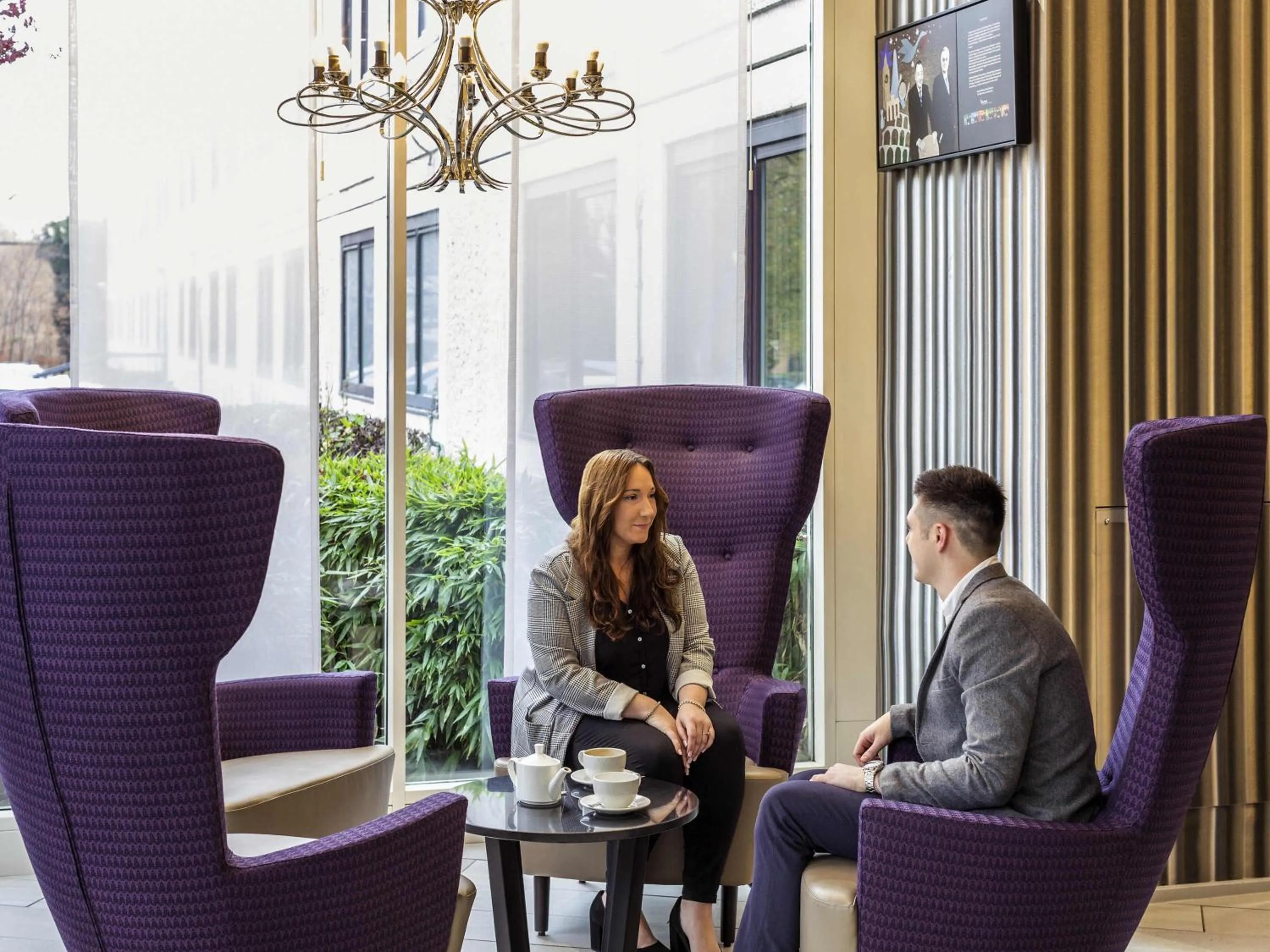 Lounge or bar in Novotel Coventry