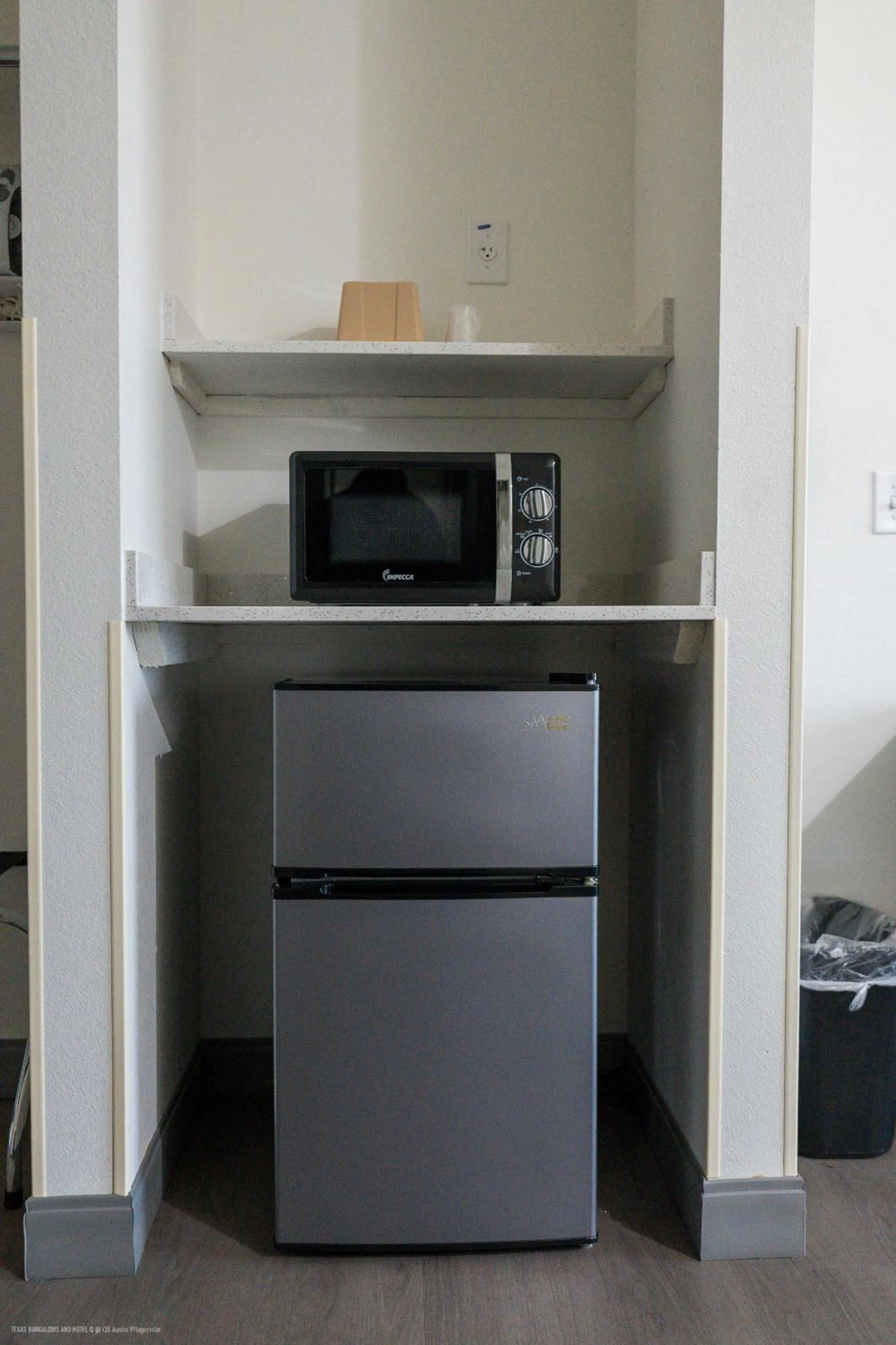 microwave in Texas Bungalows Hotel & Hotel Que at Lakeline Austin Cedar Park