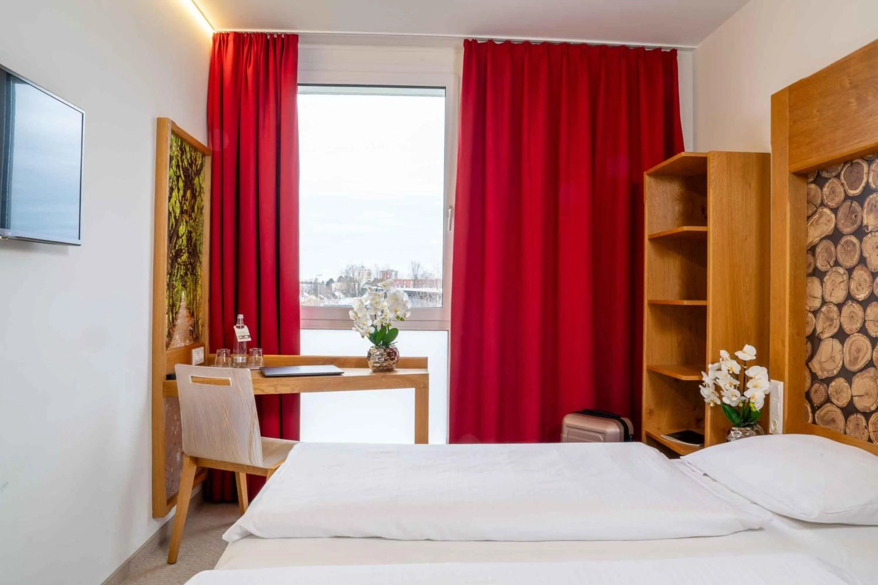 Bedroom, Bed in PLAZA INN Dachau - München