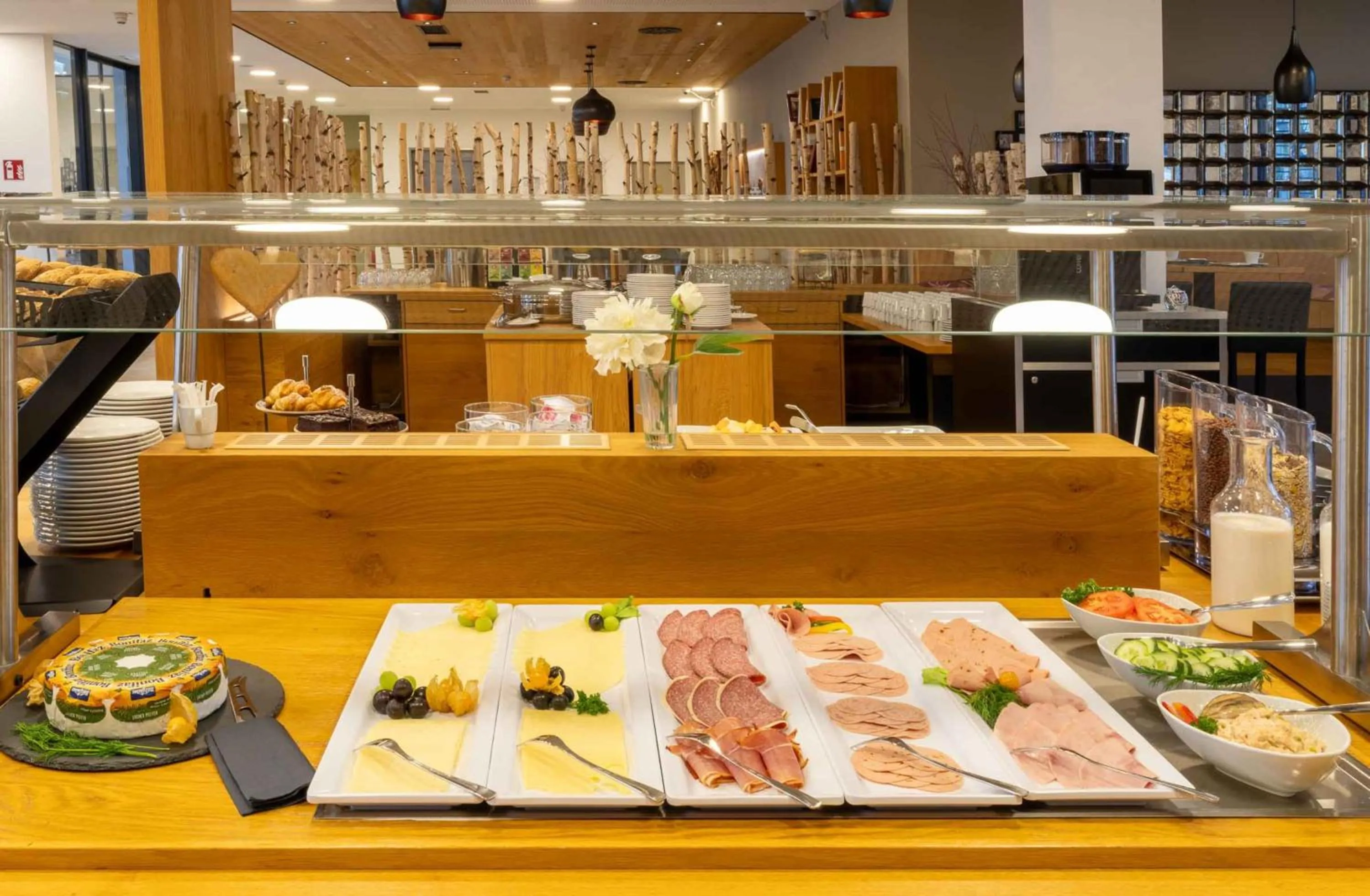 Breakfast in PLAZA INN Dachau - München