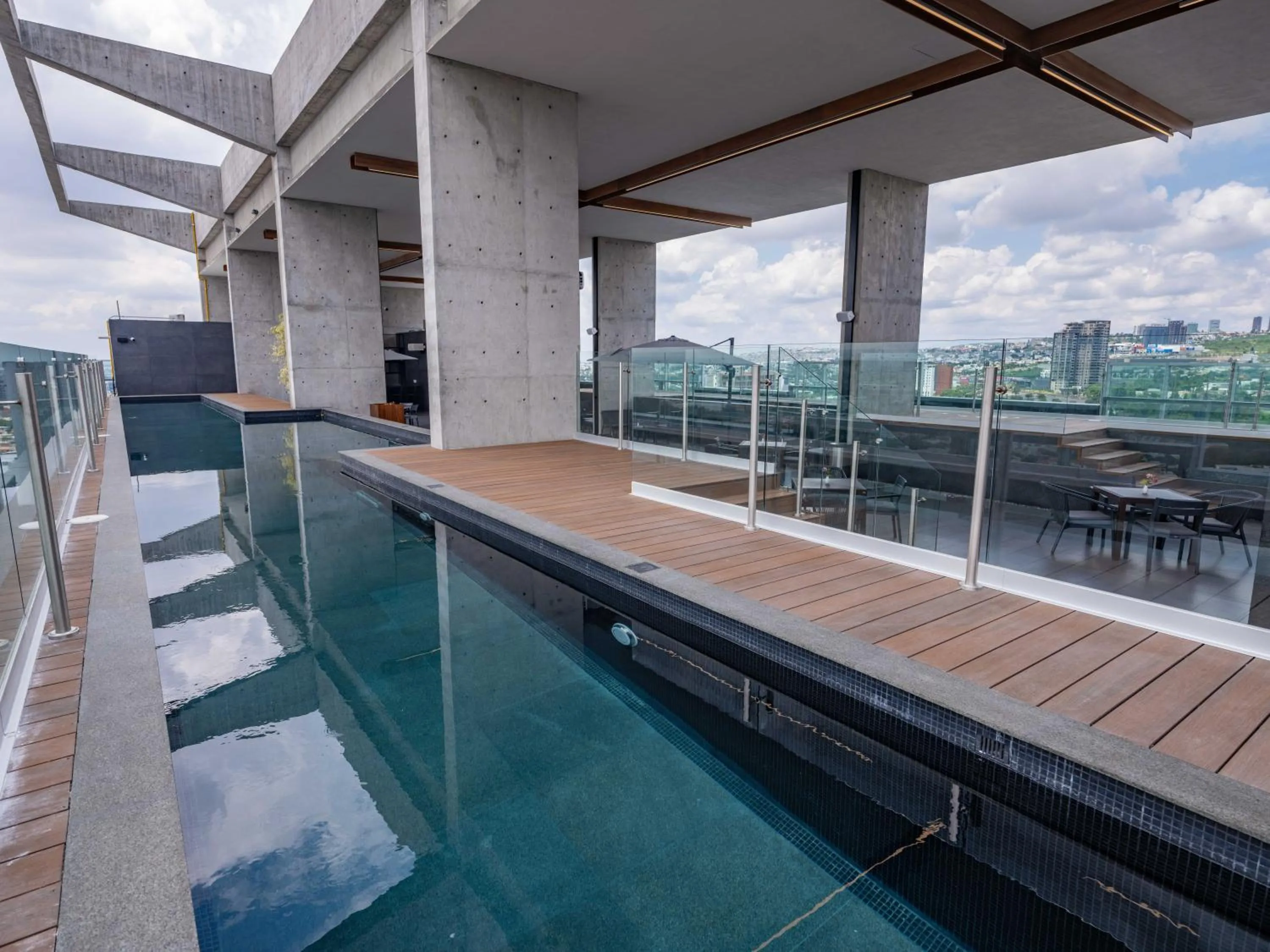 Pool view in Galeria Plaza Leon