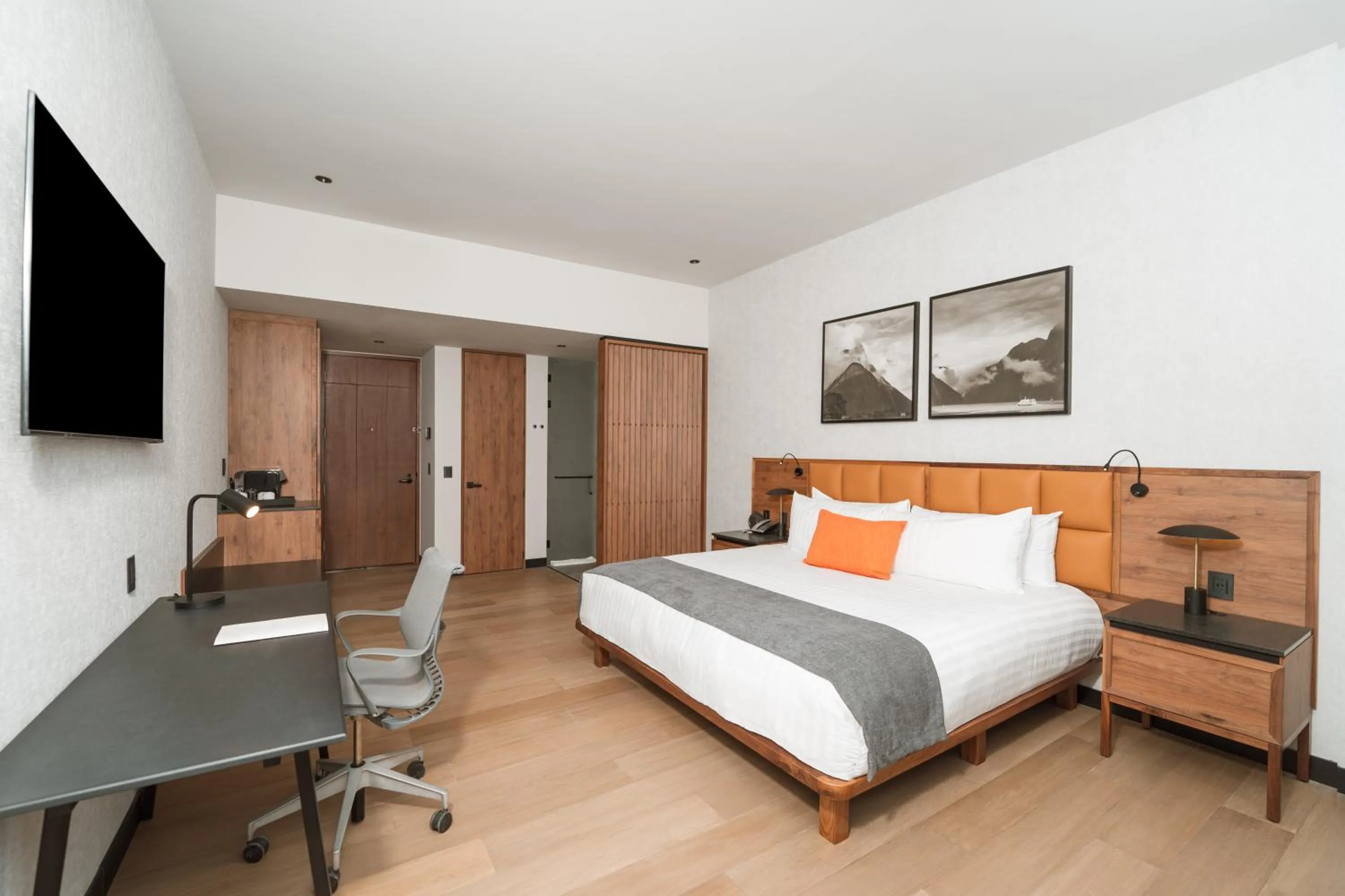 Bed in Galeria Plaza Leon