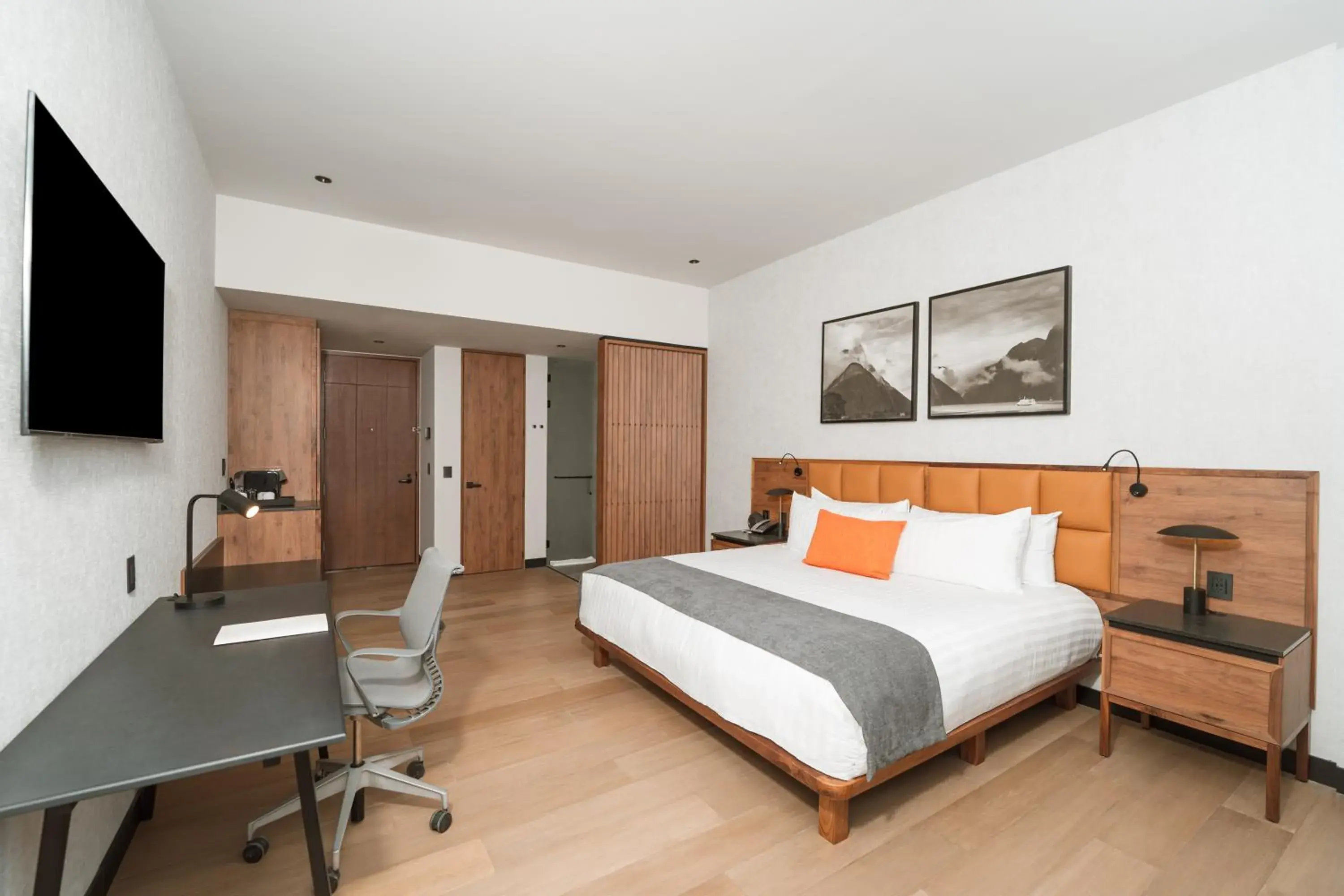 Superior King Room in Galeria Plaza Leon Superior King Room in Galeria Plaza Leon