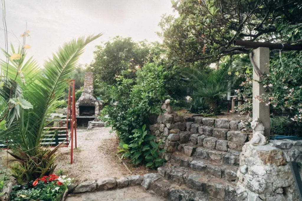 Garden in Villa Šoti