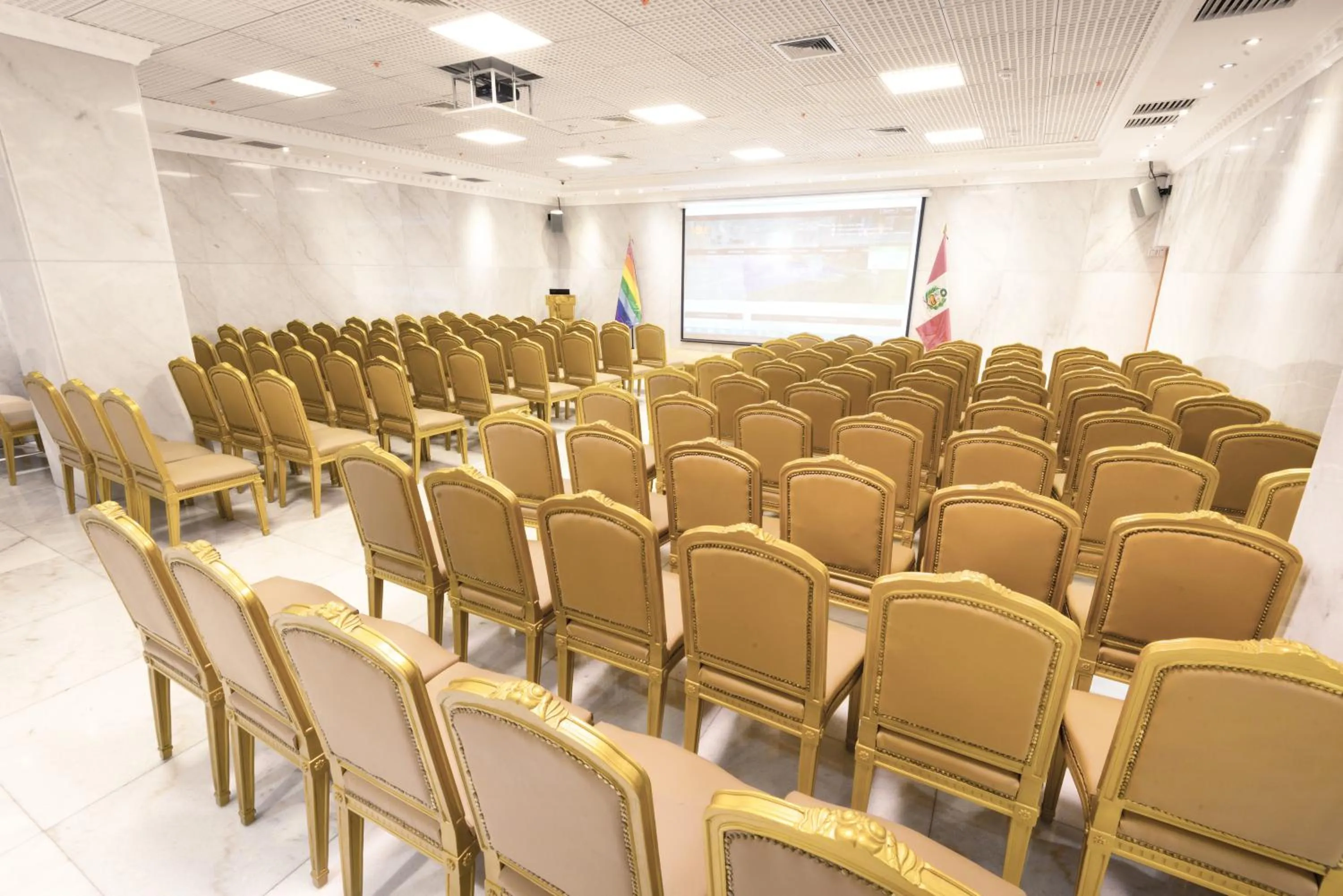 Business facilities in Luxury Inkari Hotel