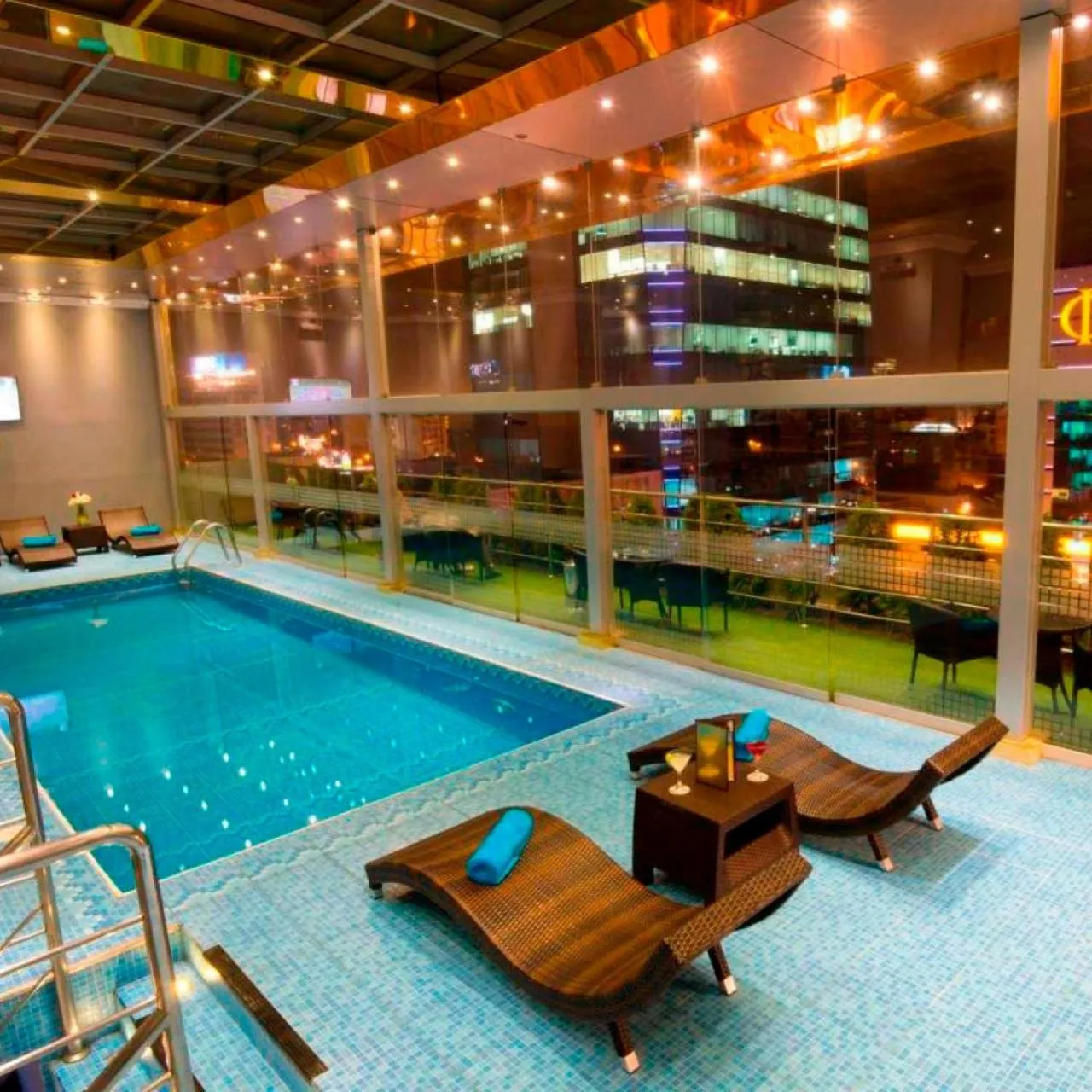 Swimming pool in Luxury Inkari Hotel