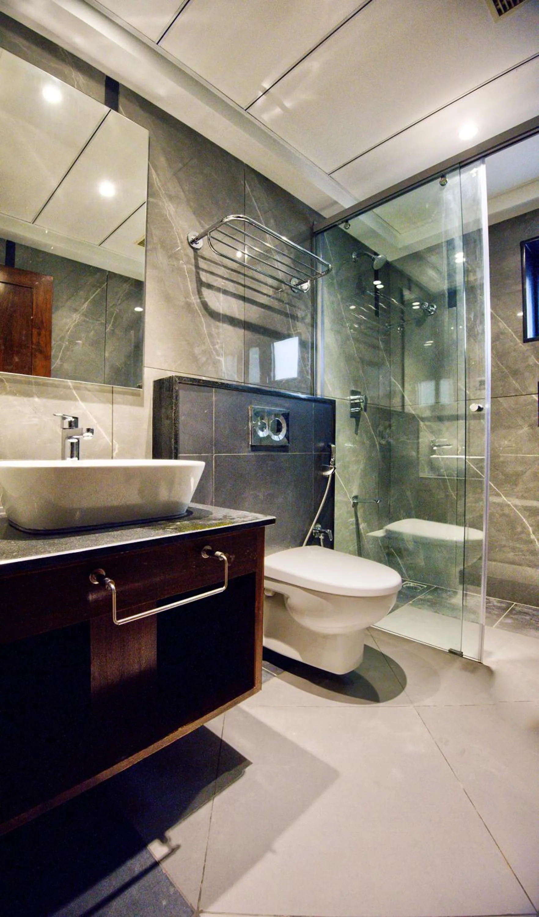 Shower in Lance 21 - Ashok Nagar