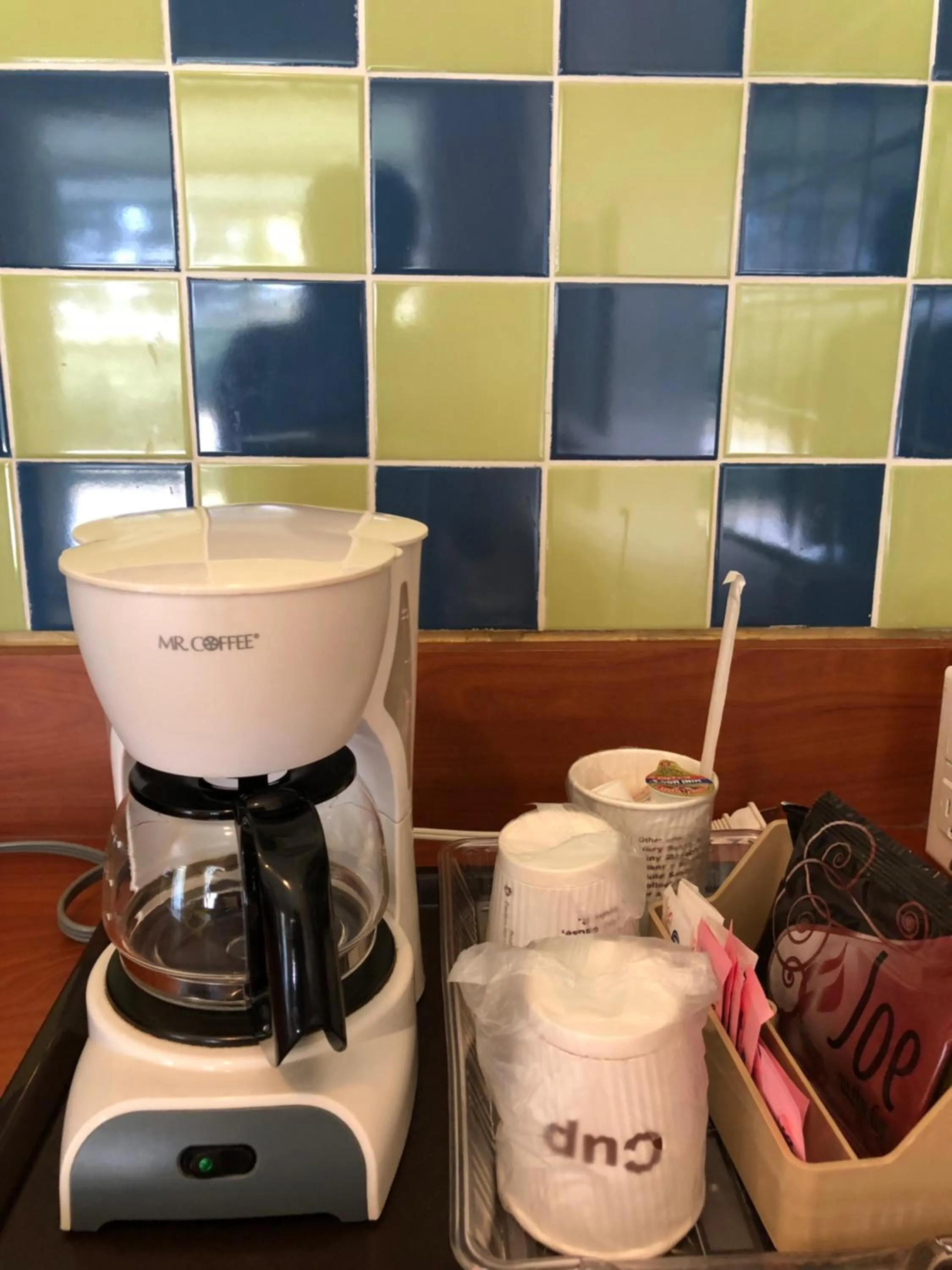 Lakeside Inn and Cafe