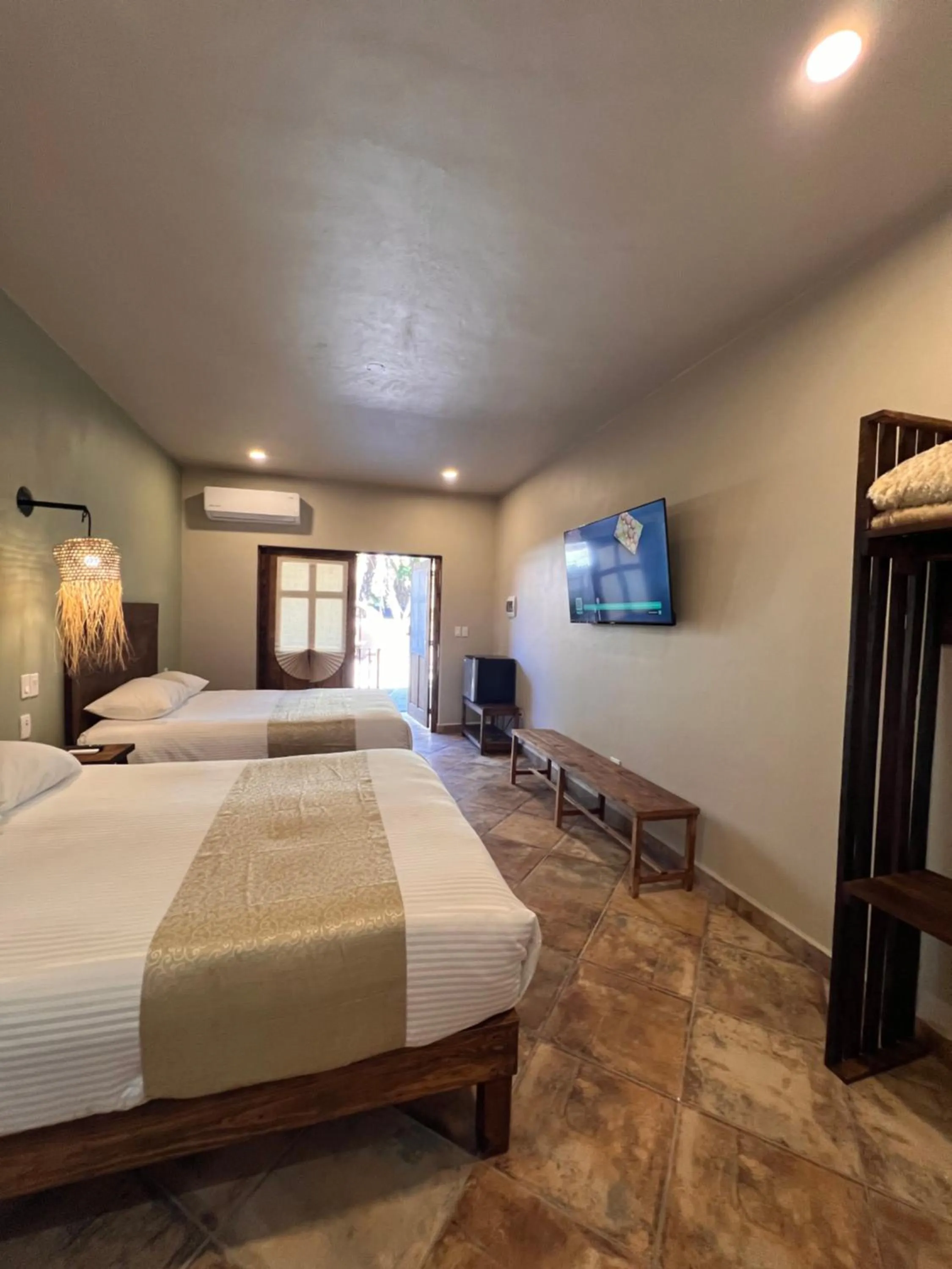 Photo of the whole room, Bed in Hotel 1697 Loreto