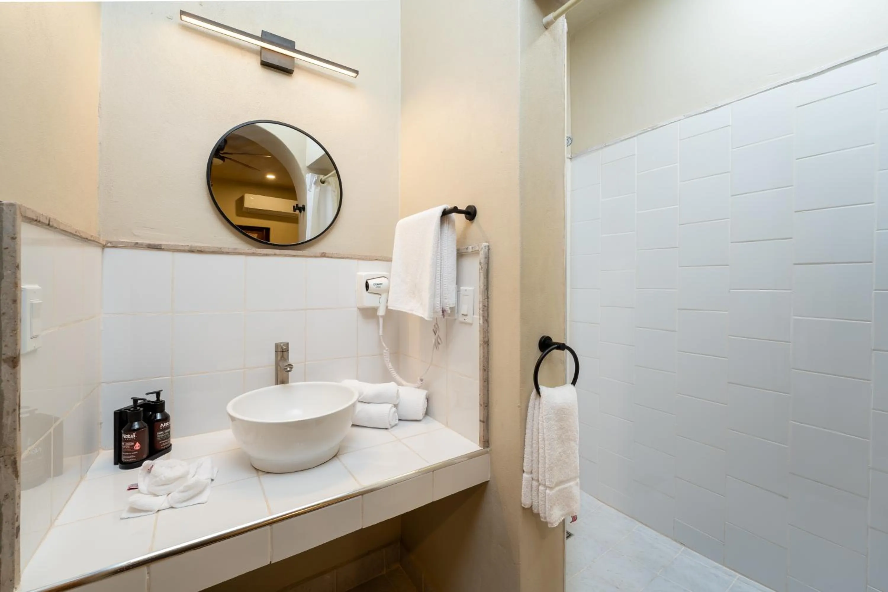 Bathroom in Hotel 1697 Loreto