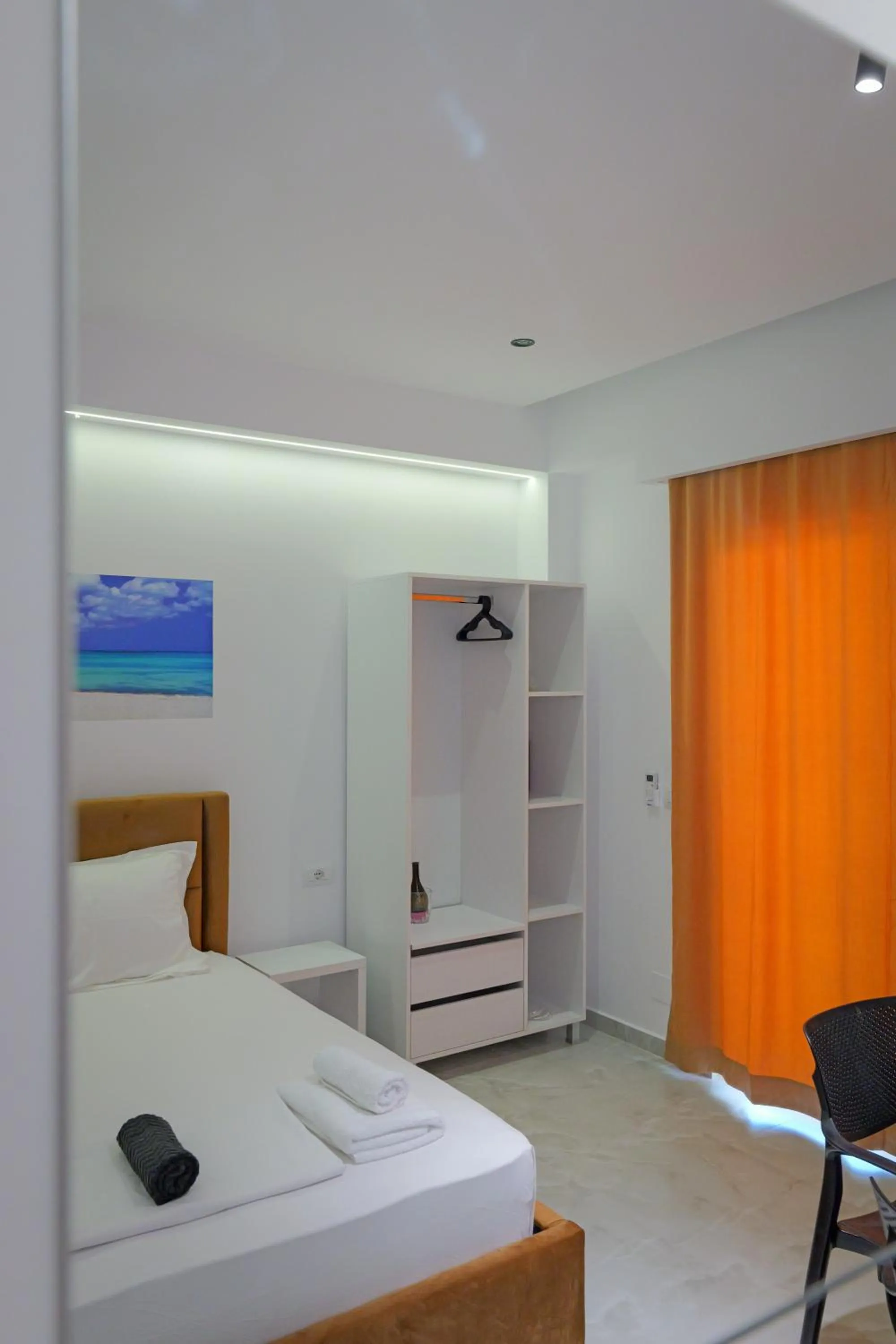 wardrobe, Bed in Central Garden Sofia 1- Free Parking