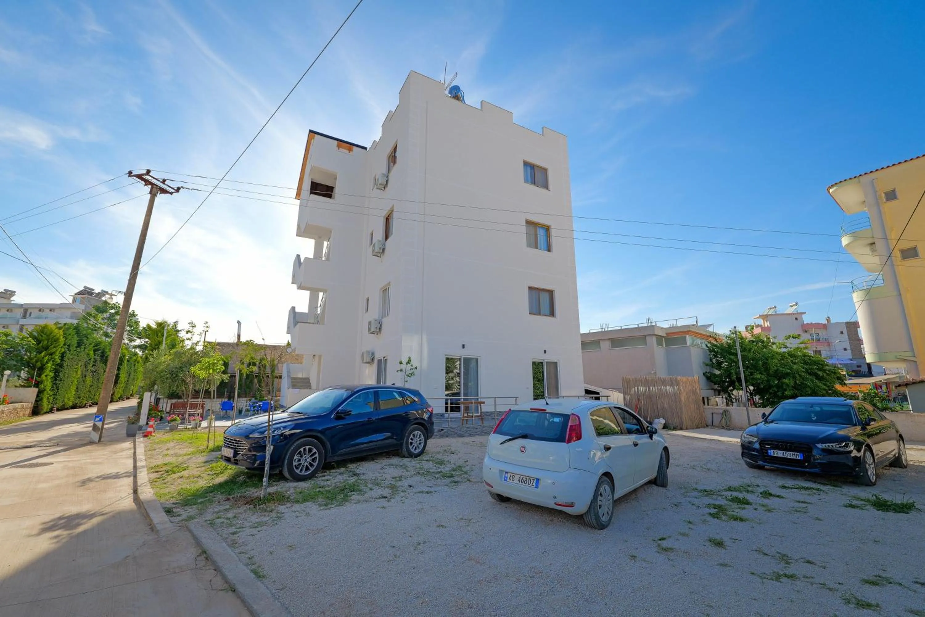 Parking in Central Garden Sofia 1- Free Parking